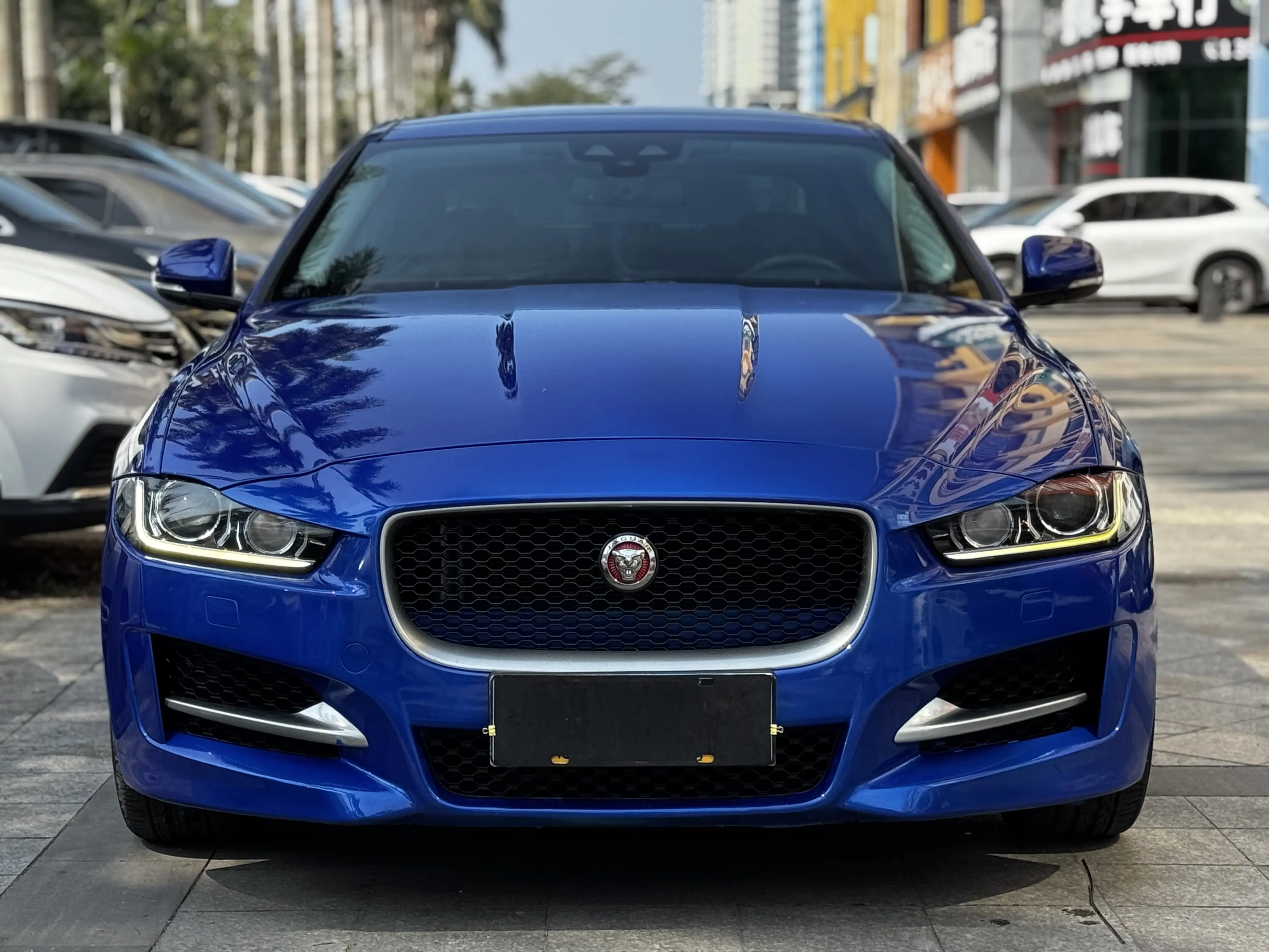 Jaguar XE  из Китая