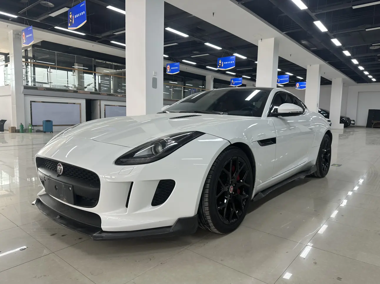 Jaguar F-TYPE  из Китая