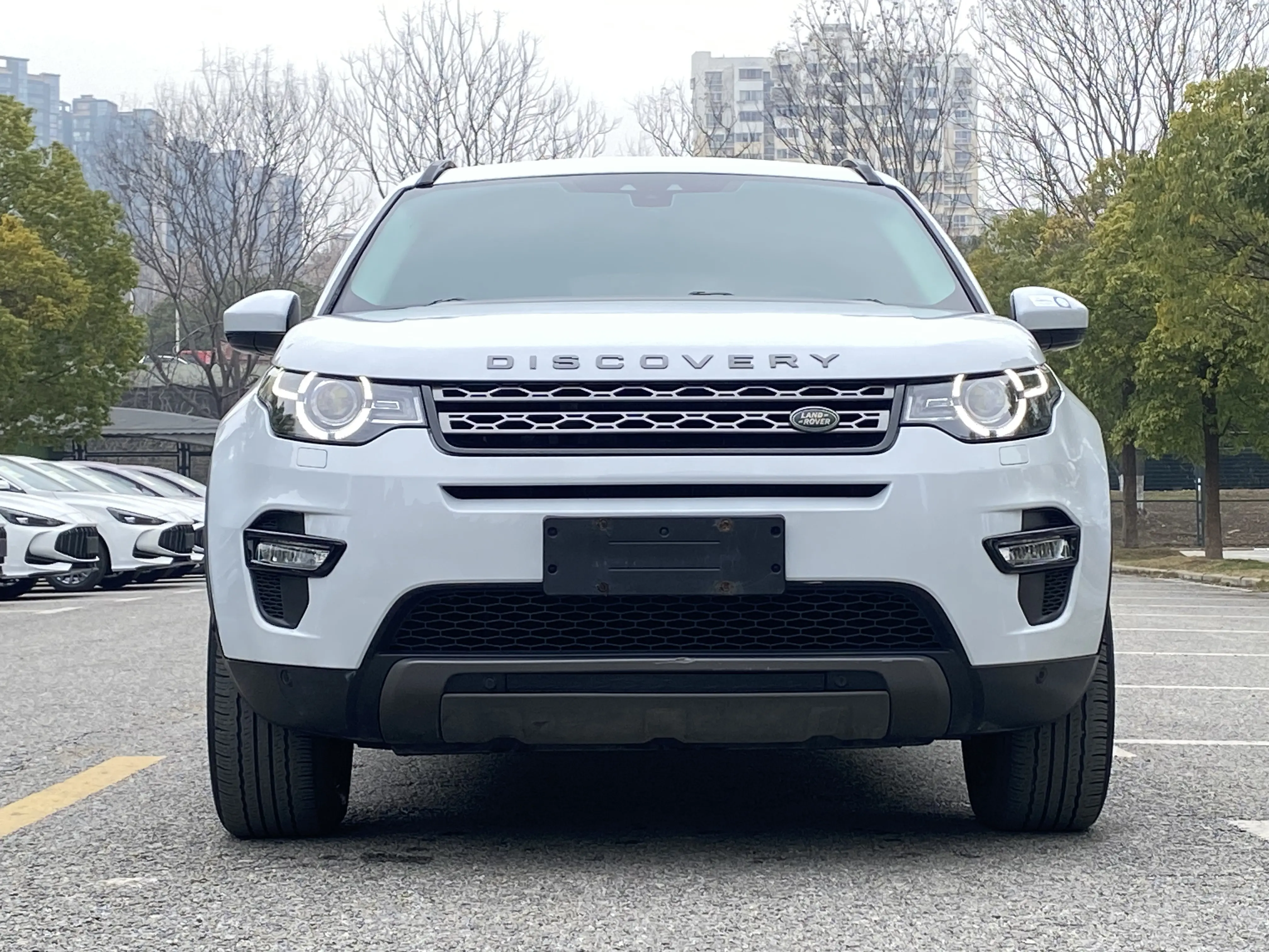 Land Rover Discover the magic  из Китая