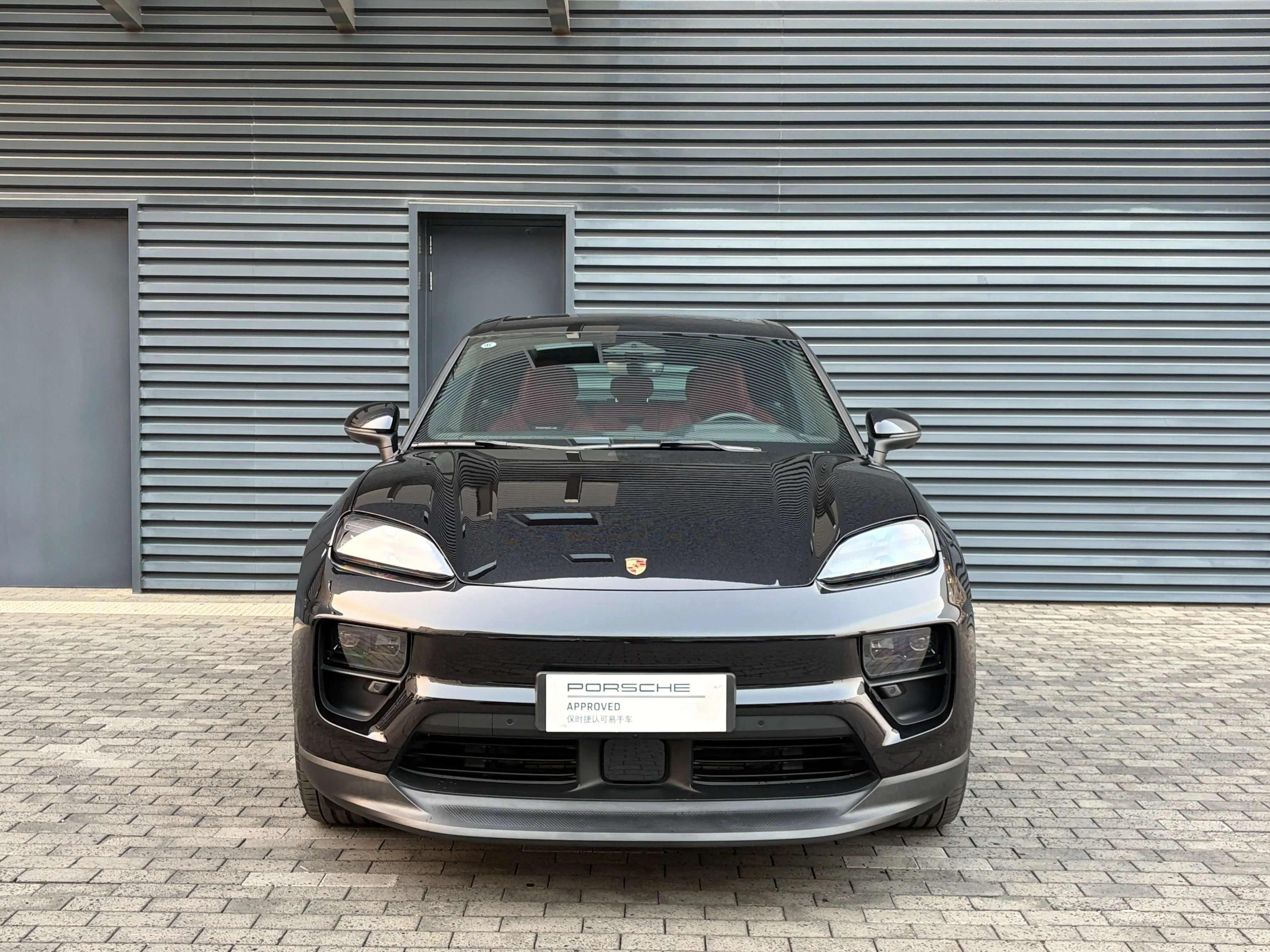 Porsche Macan EV  из Китая