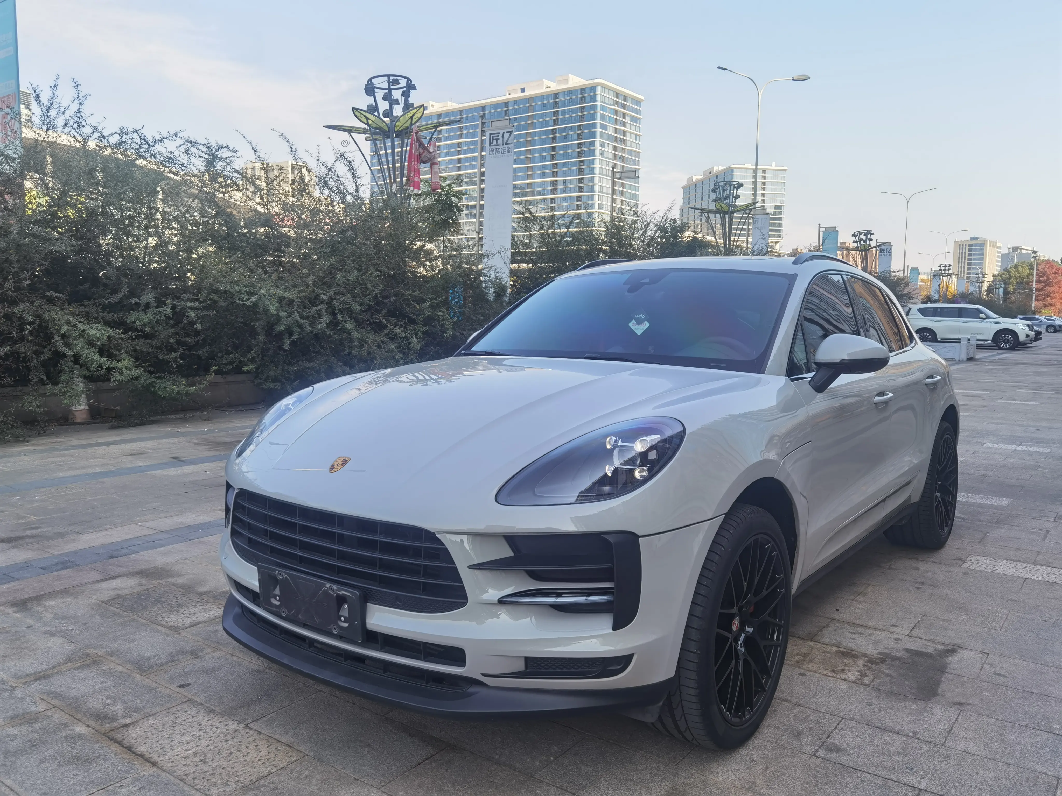 Porsche Macan  из Китая