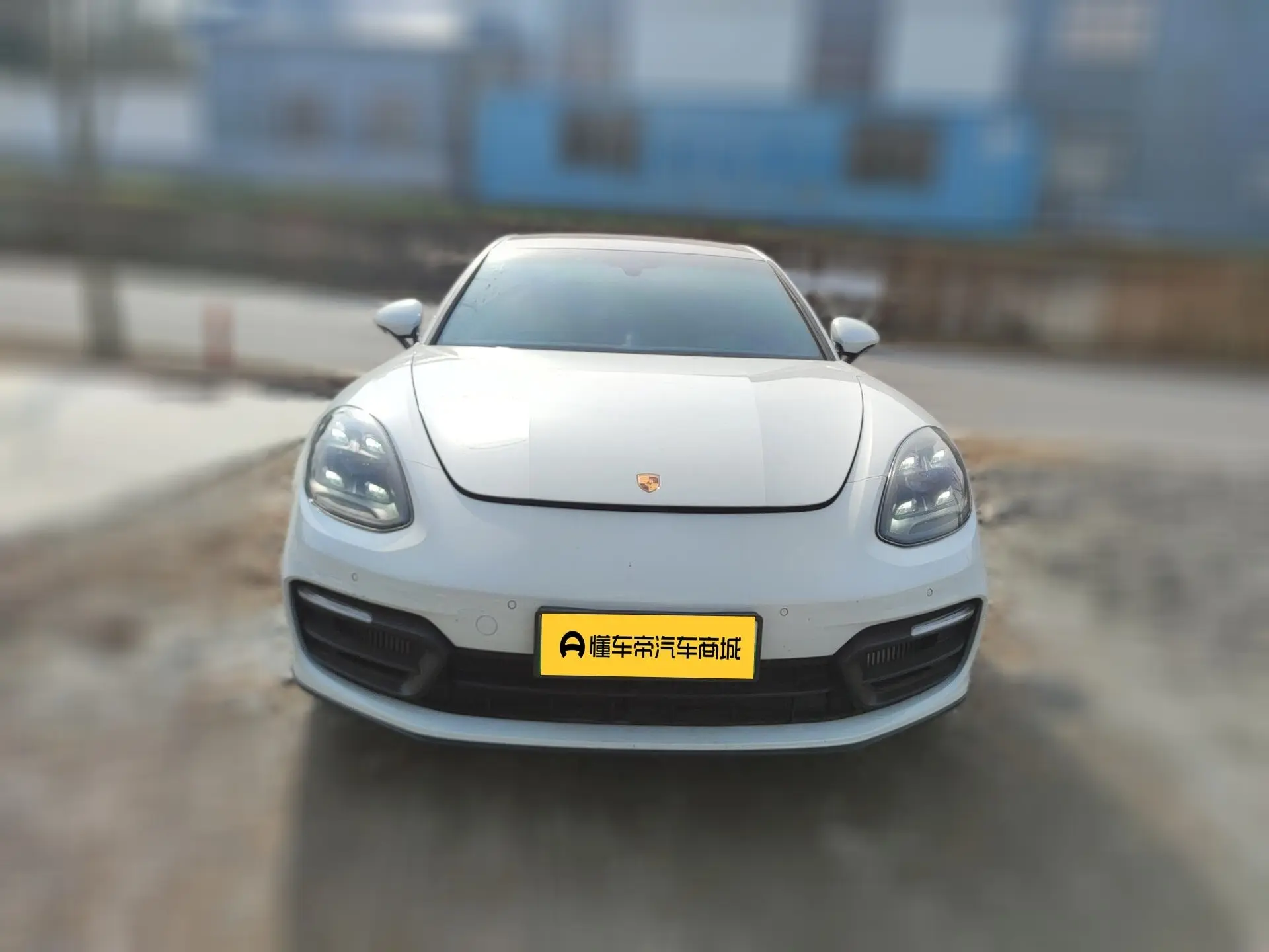 Porsche Panamera E-Hybrid  из Китая