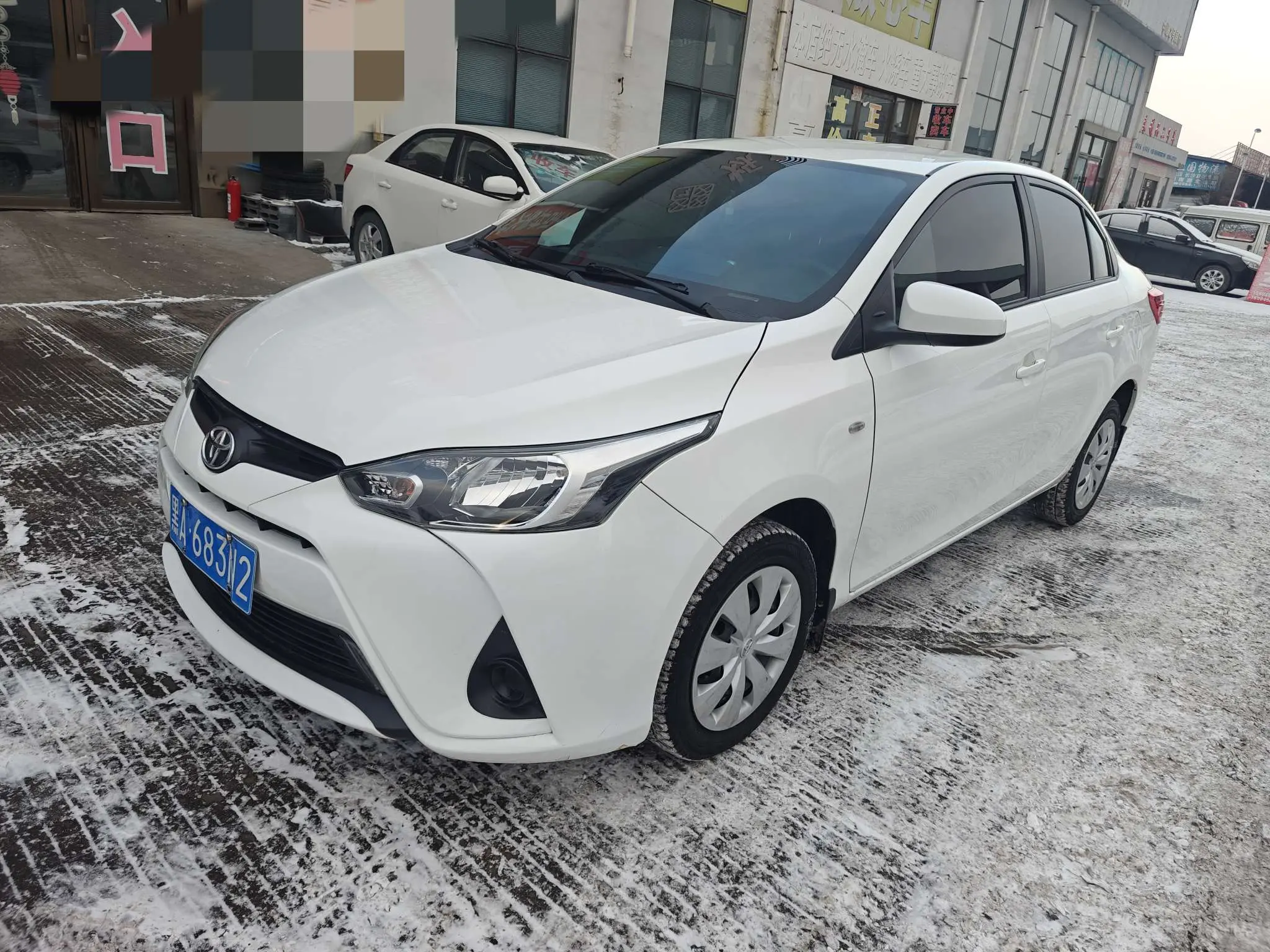 Toyota YARiS L Enjoy  из Китая