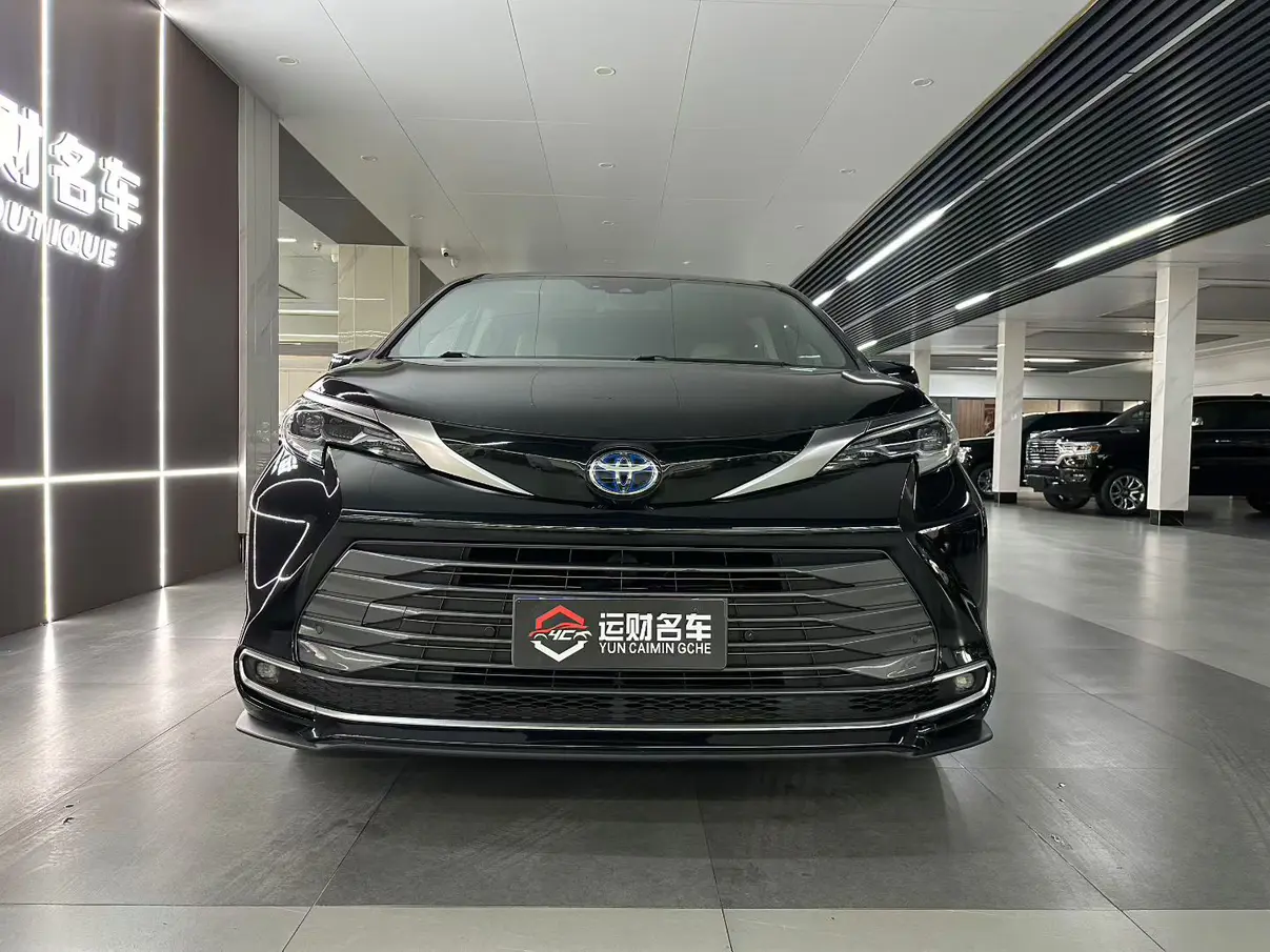 Toyota Sienna  из Китая