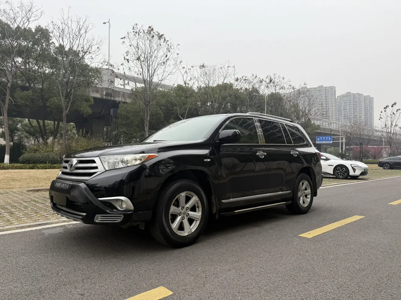 Toyota Highlander  из Китая