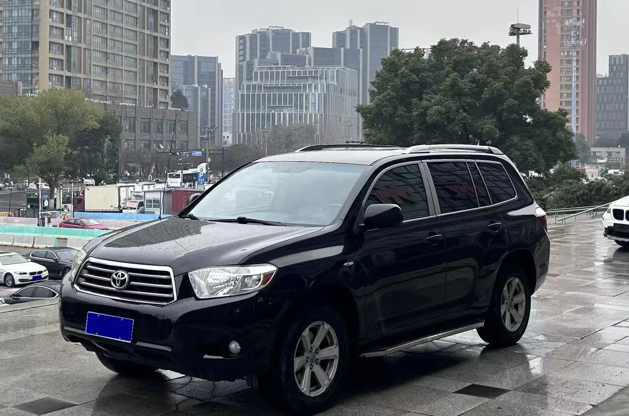 Toyota Highlander  из Китая