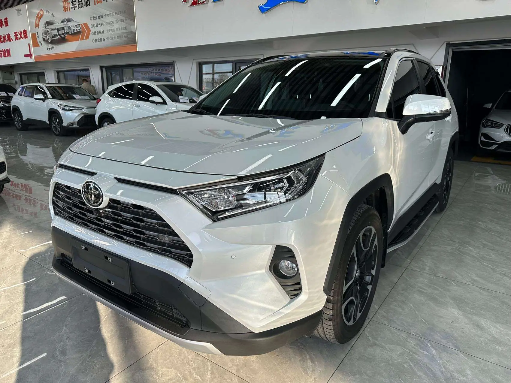 Toyota RAV4  из Китая