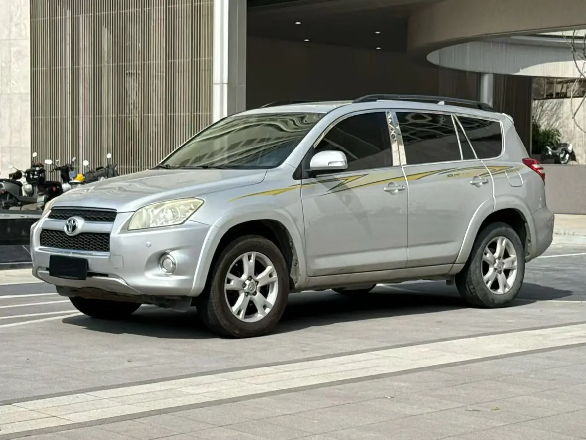 Toyota RAV4  из Китая