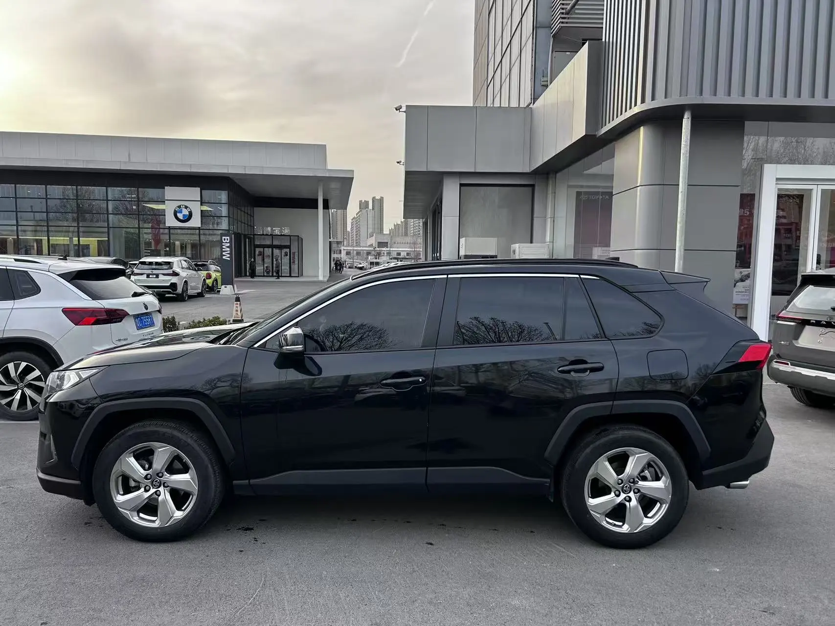 Toyota RAV4  из Китая
