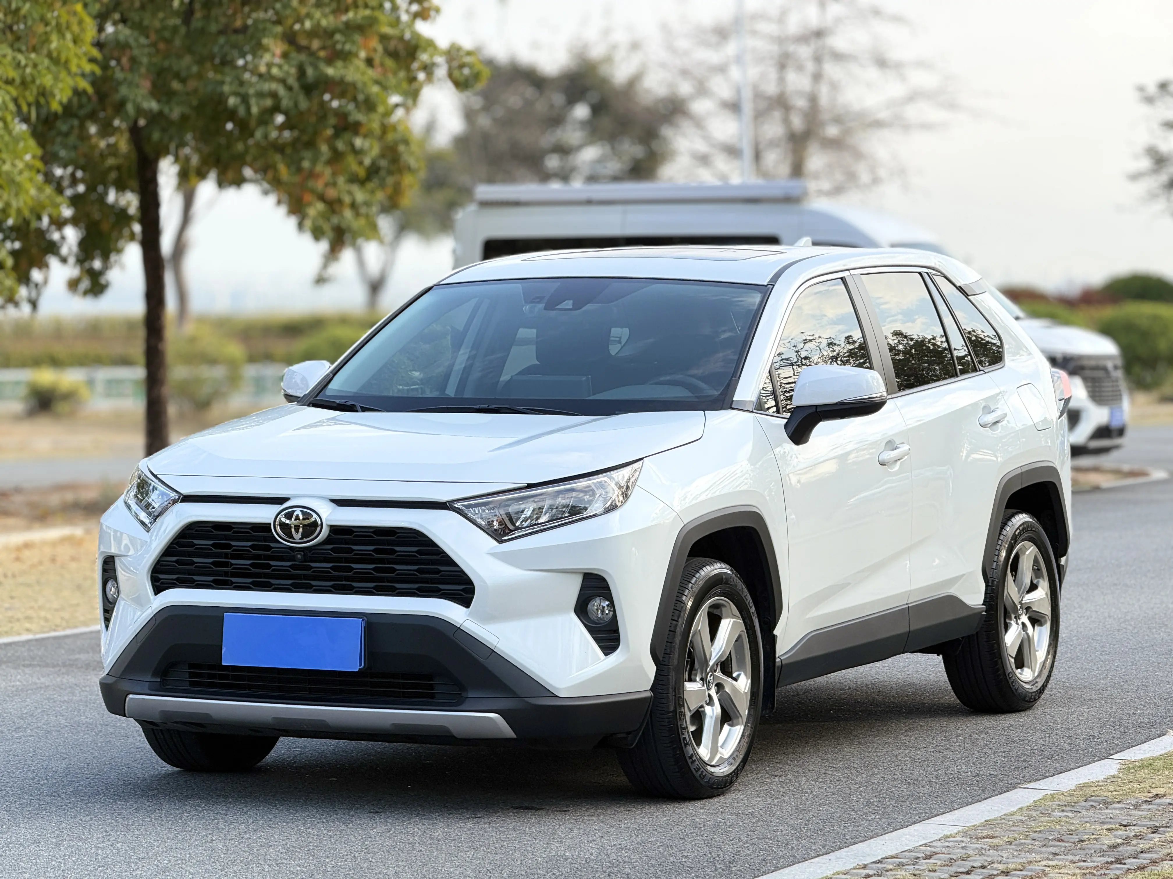 Toyota RAV4  из Китая