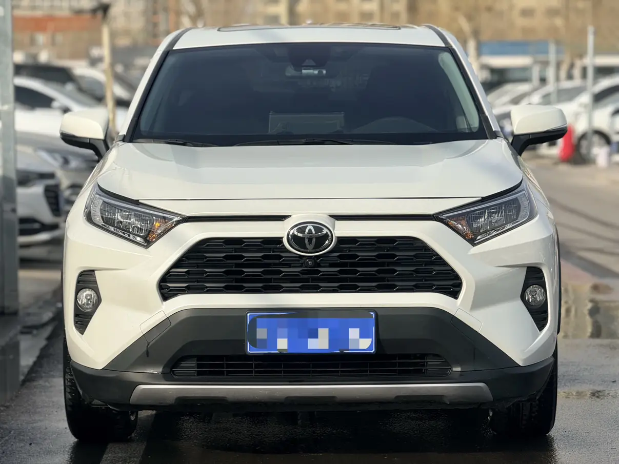 Toyota RAV4  из Китая