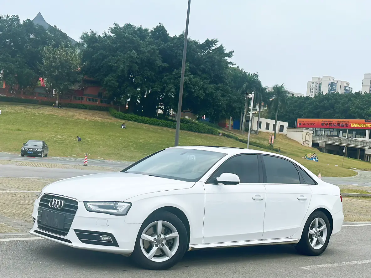 Audi A4L  из Китая