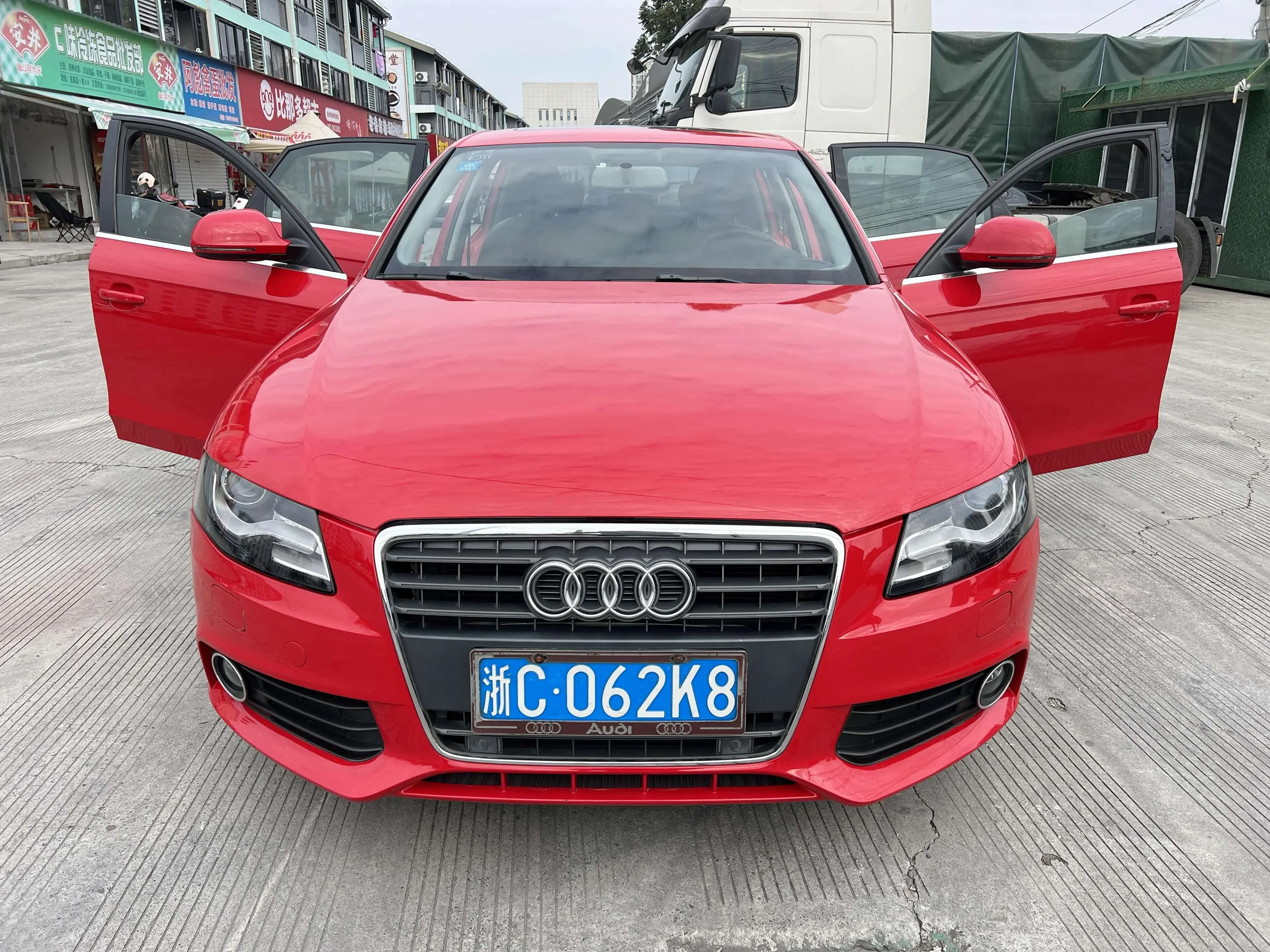 Audi A4L  из Китая