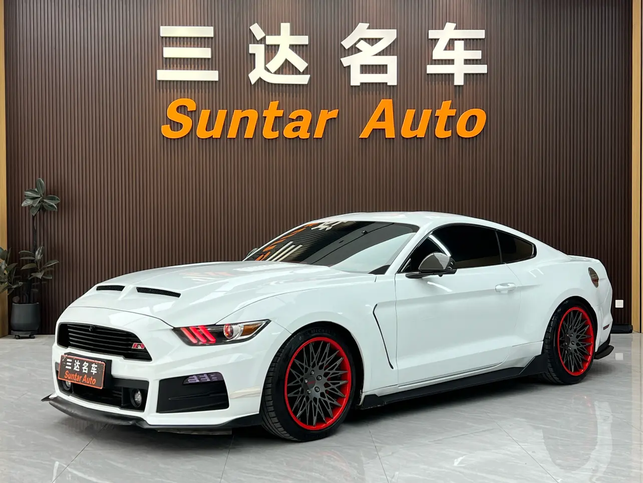Ford Mustang  из Китая