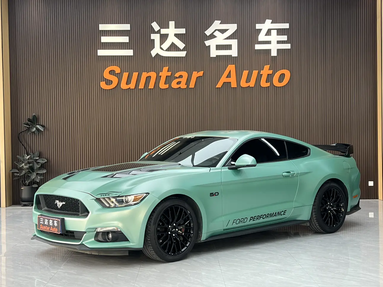 Ford Mustang  из Китая