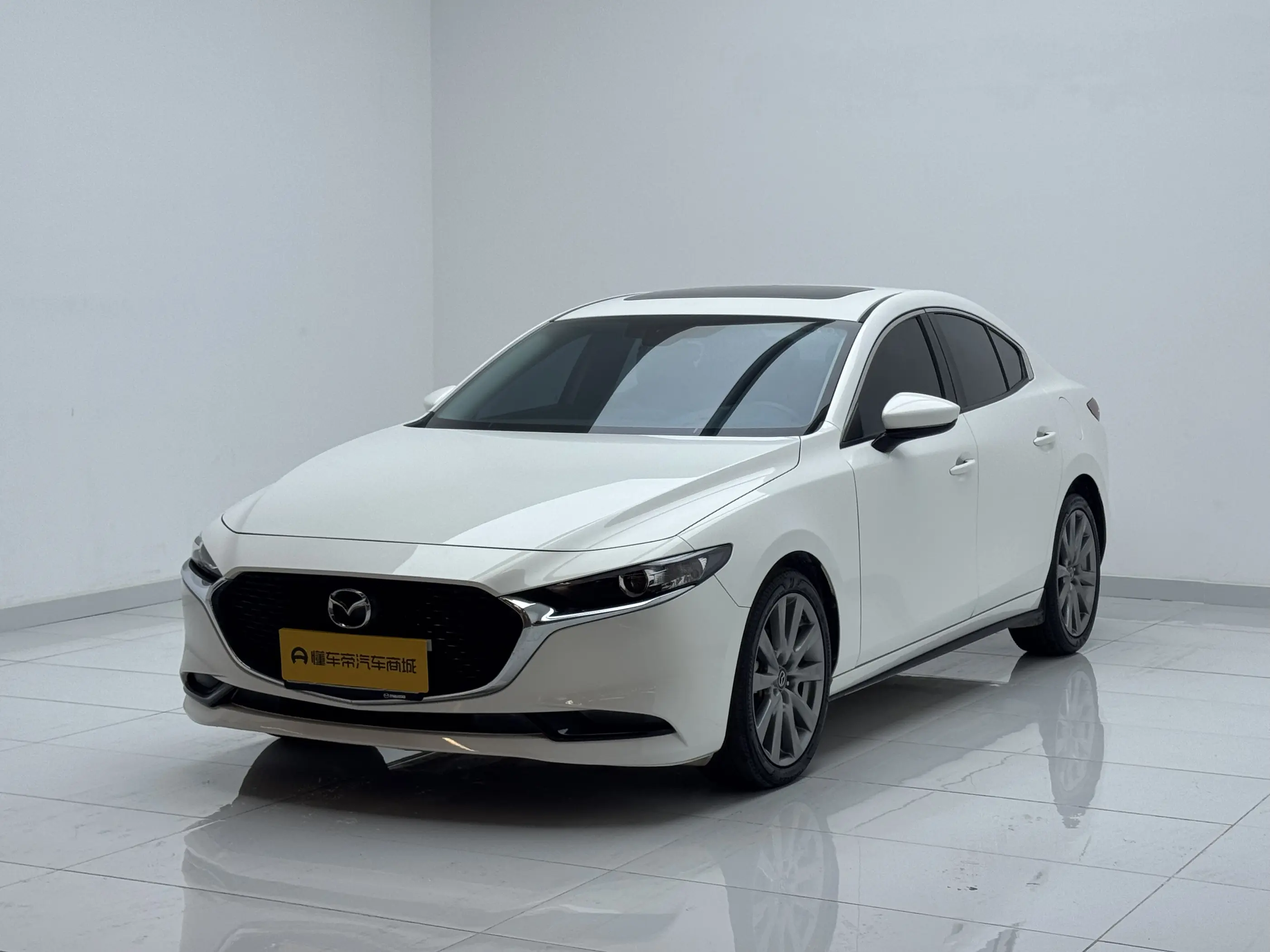 Mazda Axela (Mazda3)  из Китая