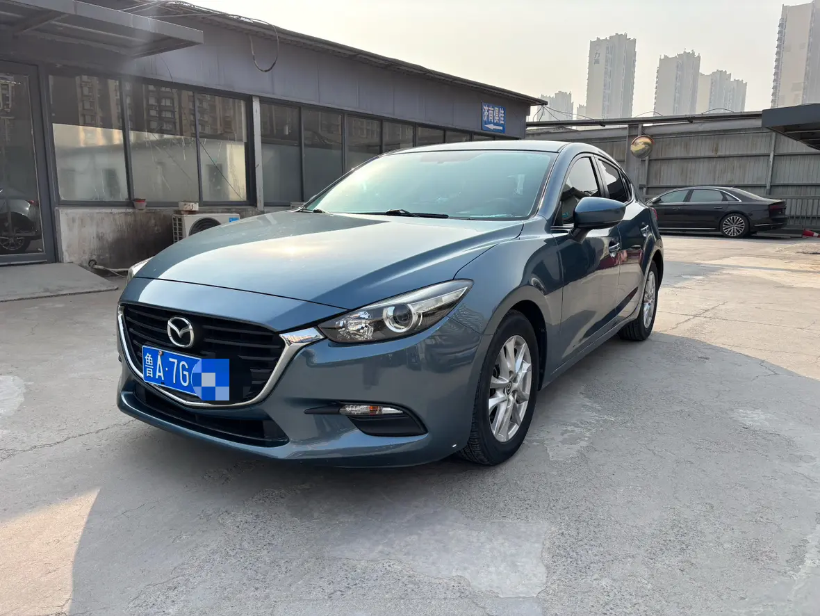 Mazda Axela (Mazda3)  из Китая