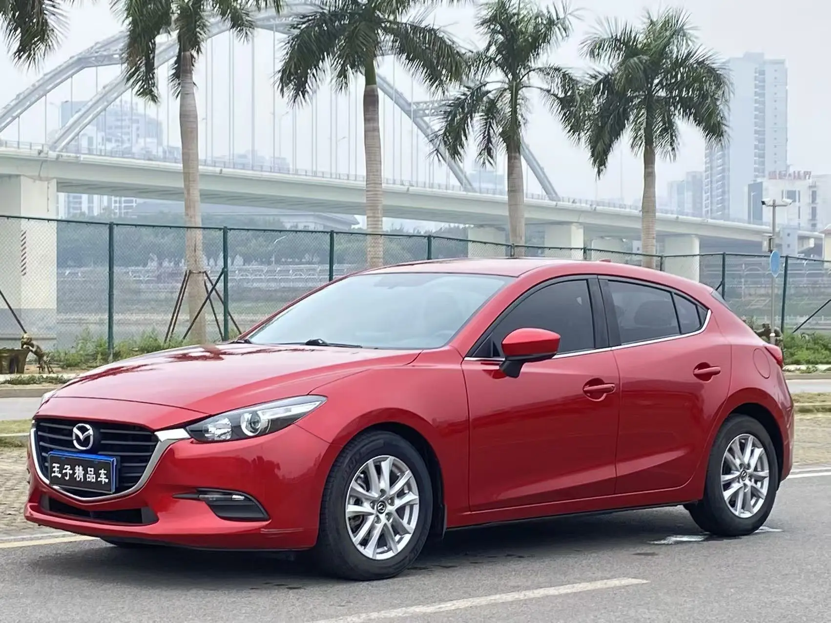 Mazda Axela (Mazda3)  из Китая