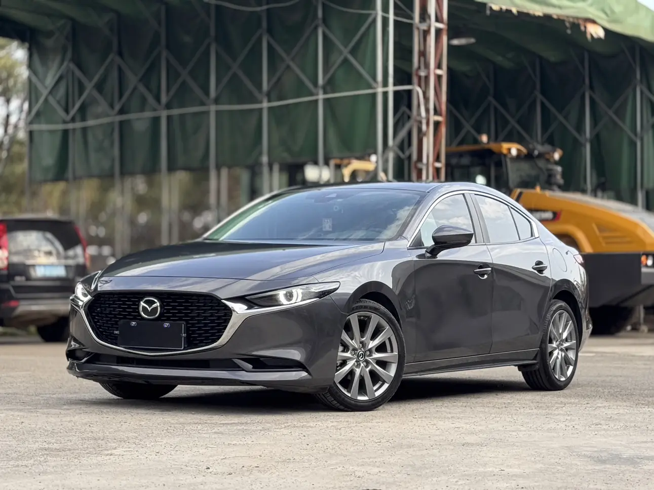 Mazda Axela (Mazda3)  из Китая