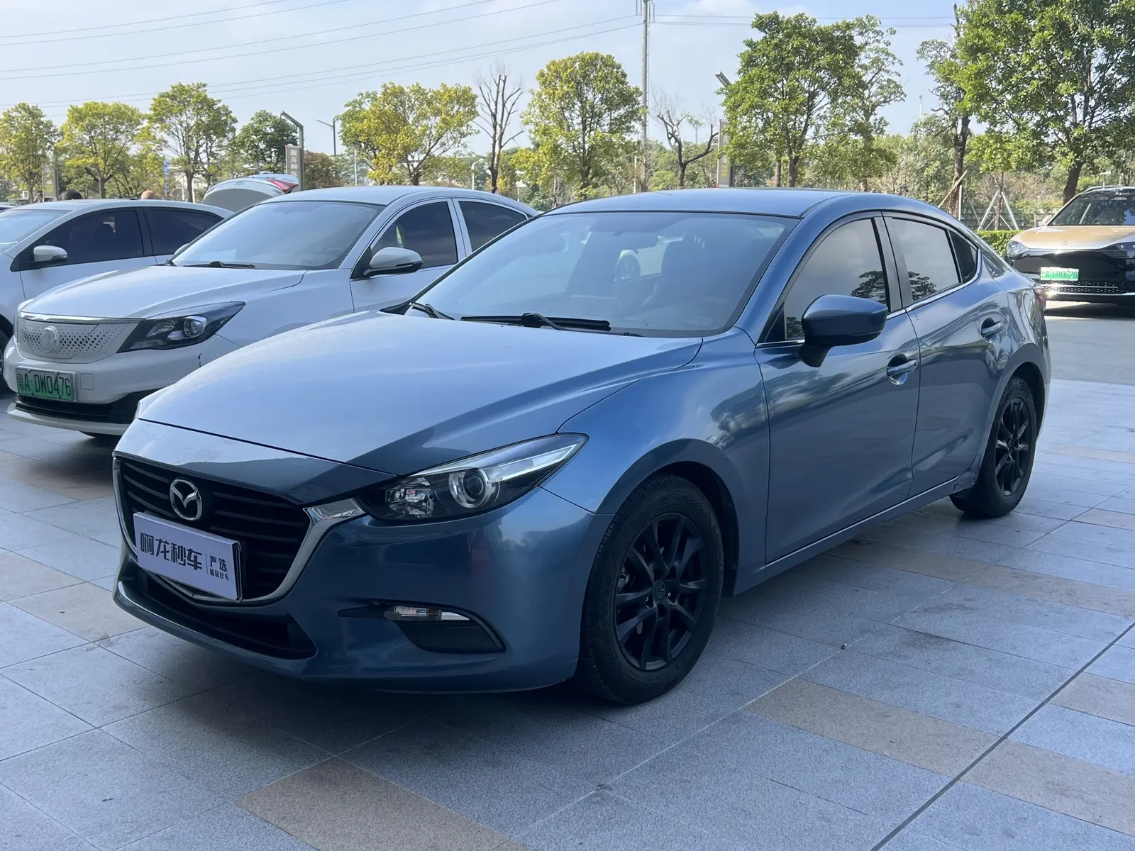 Mazda Axela (Mazda3)  из Китая