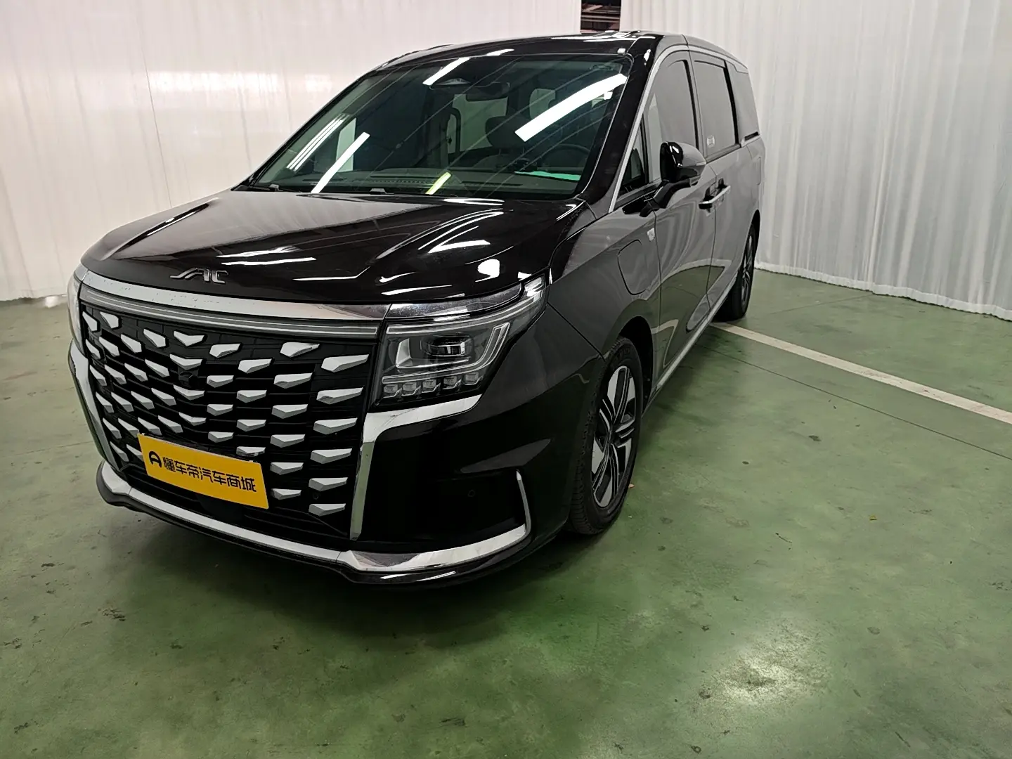 JAC Ruifeng RF8 PHEV  из Китая