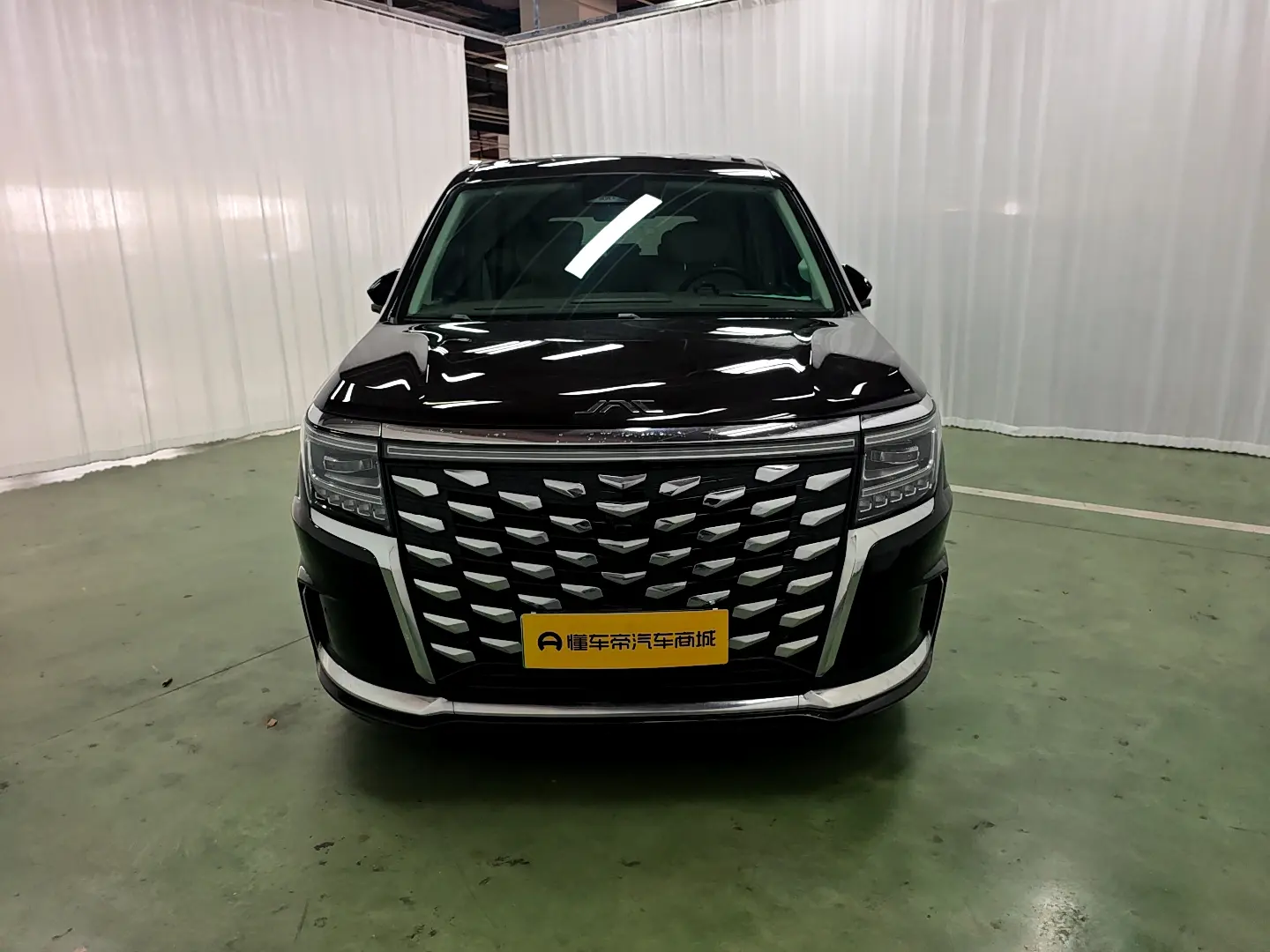 JAC Ruifeng RF8 PHEV  из Китая