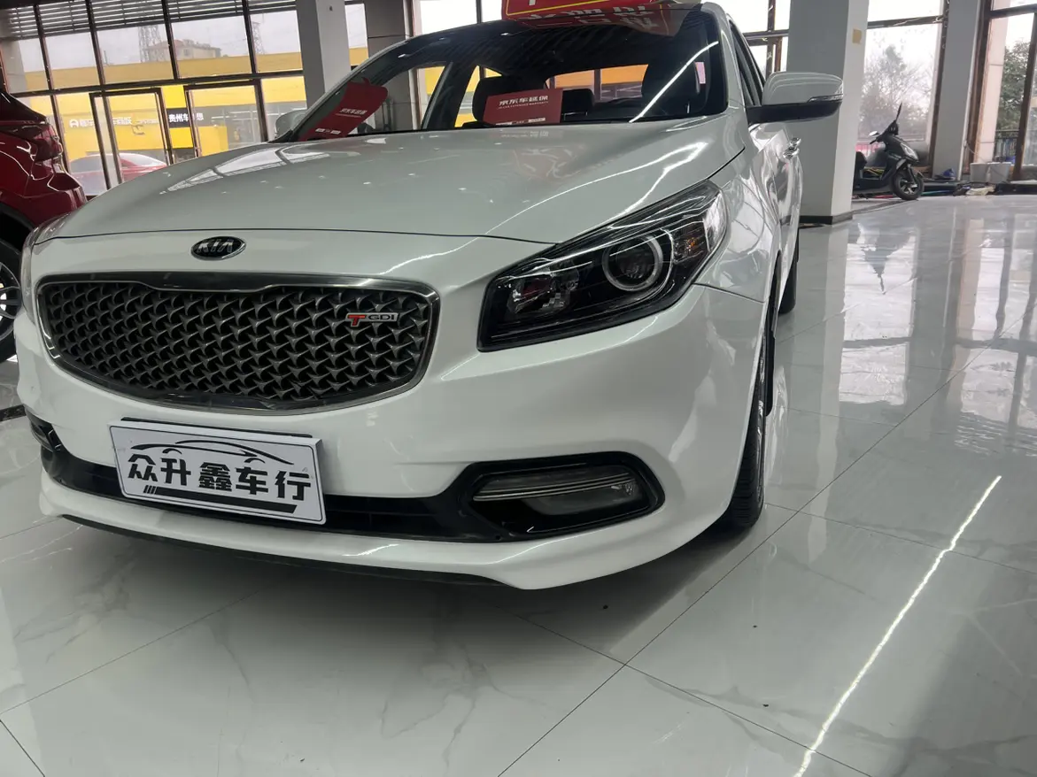 Kia K4  из Китая