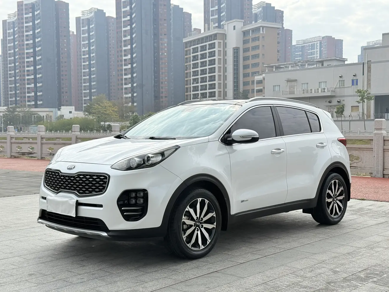 Kia KX5  из Китая