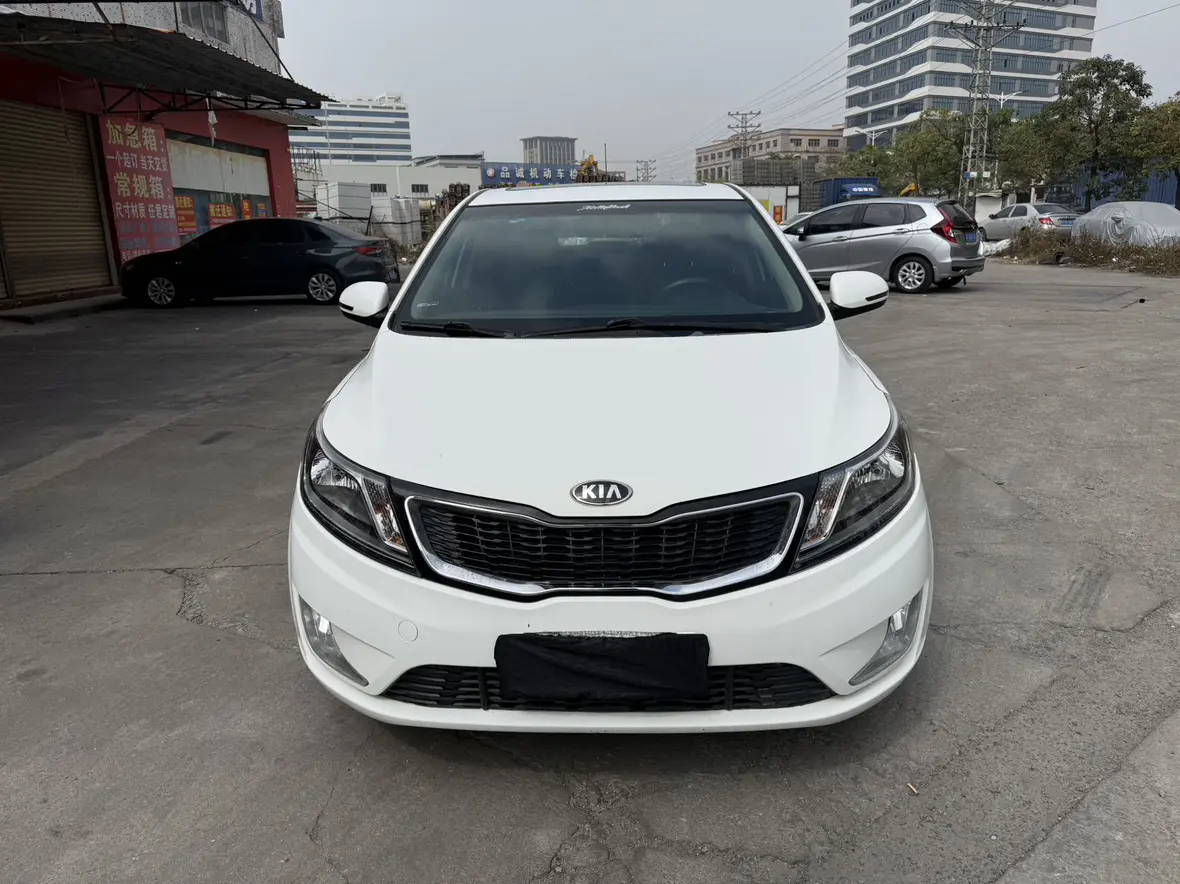Kia K2  из Китая