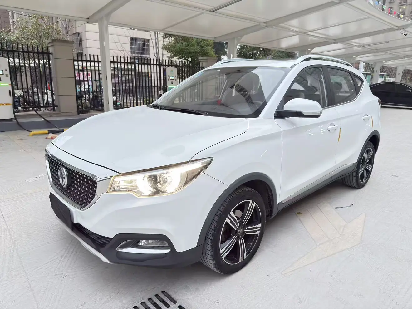 MG ZS  из Китая