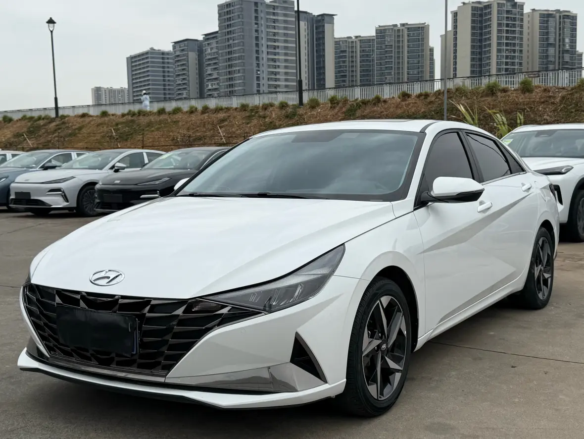 Hyundai Elantra  из Китая