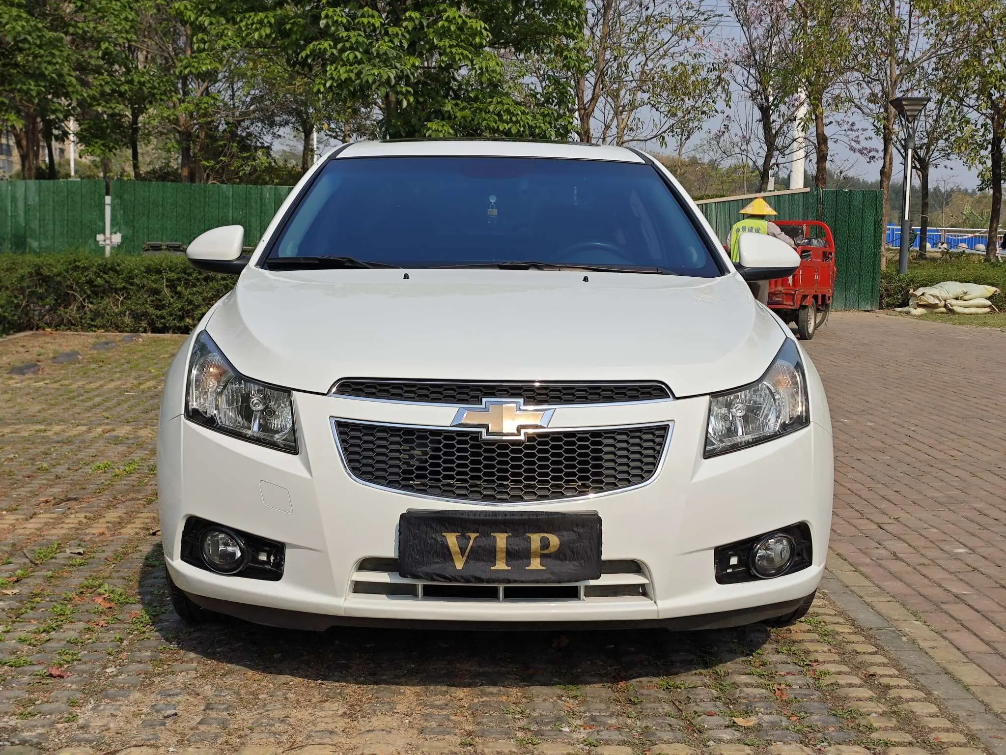 Chevrolet Monza (Cruze)  из Китая