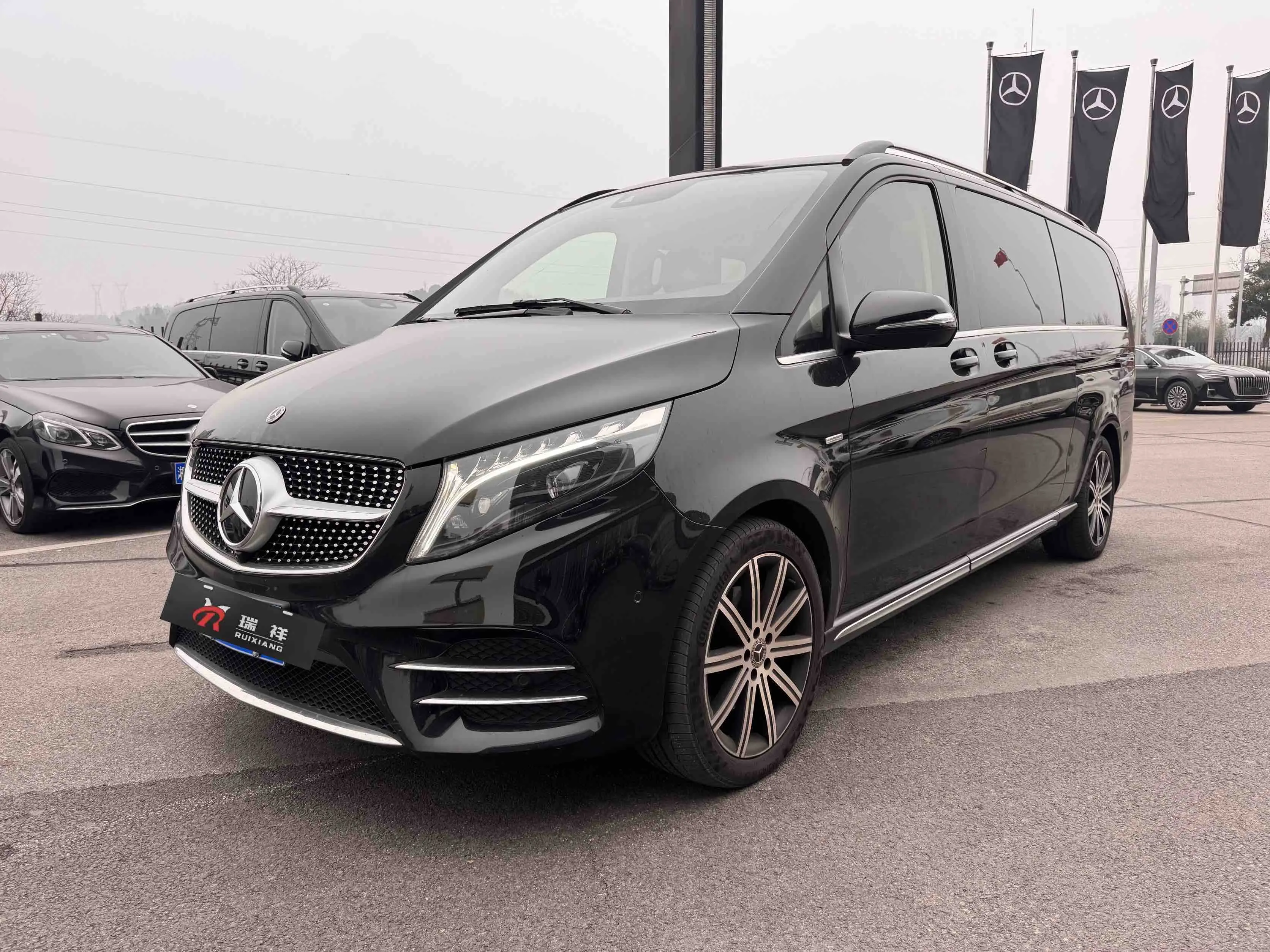 Mercedes-Benz Mercedes Benz V Class  из Китая