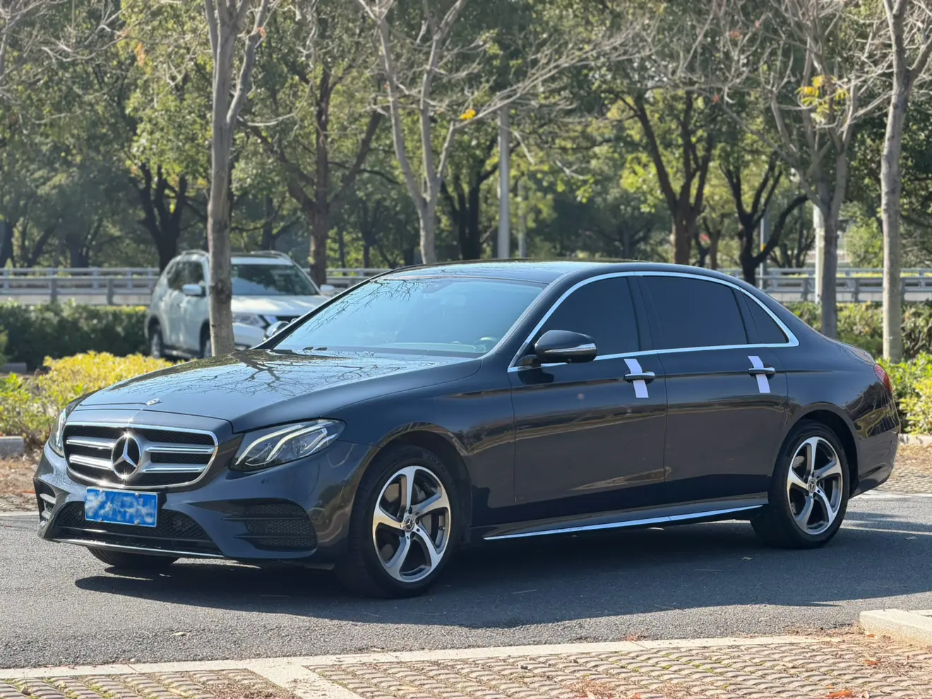 Mercedes-Benz E-Class  из Китая