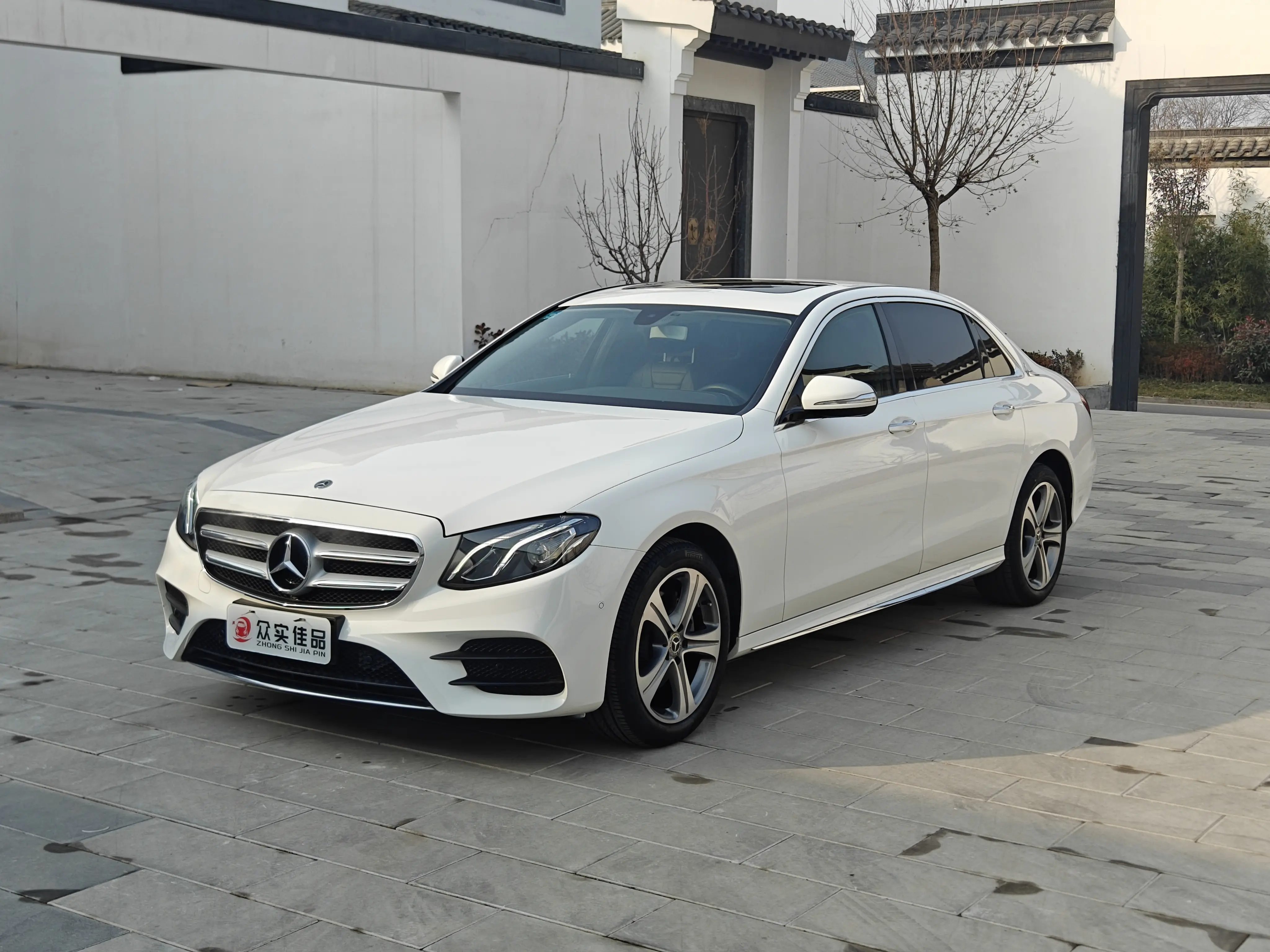 Mercedes-Benz E-Class  из Китая