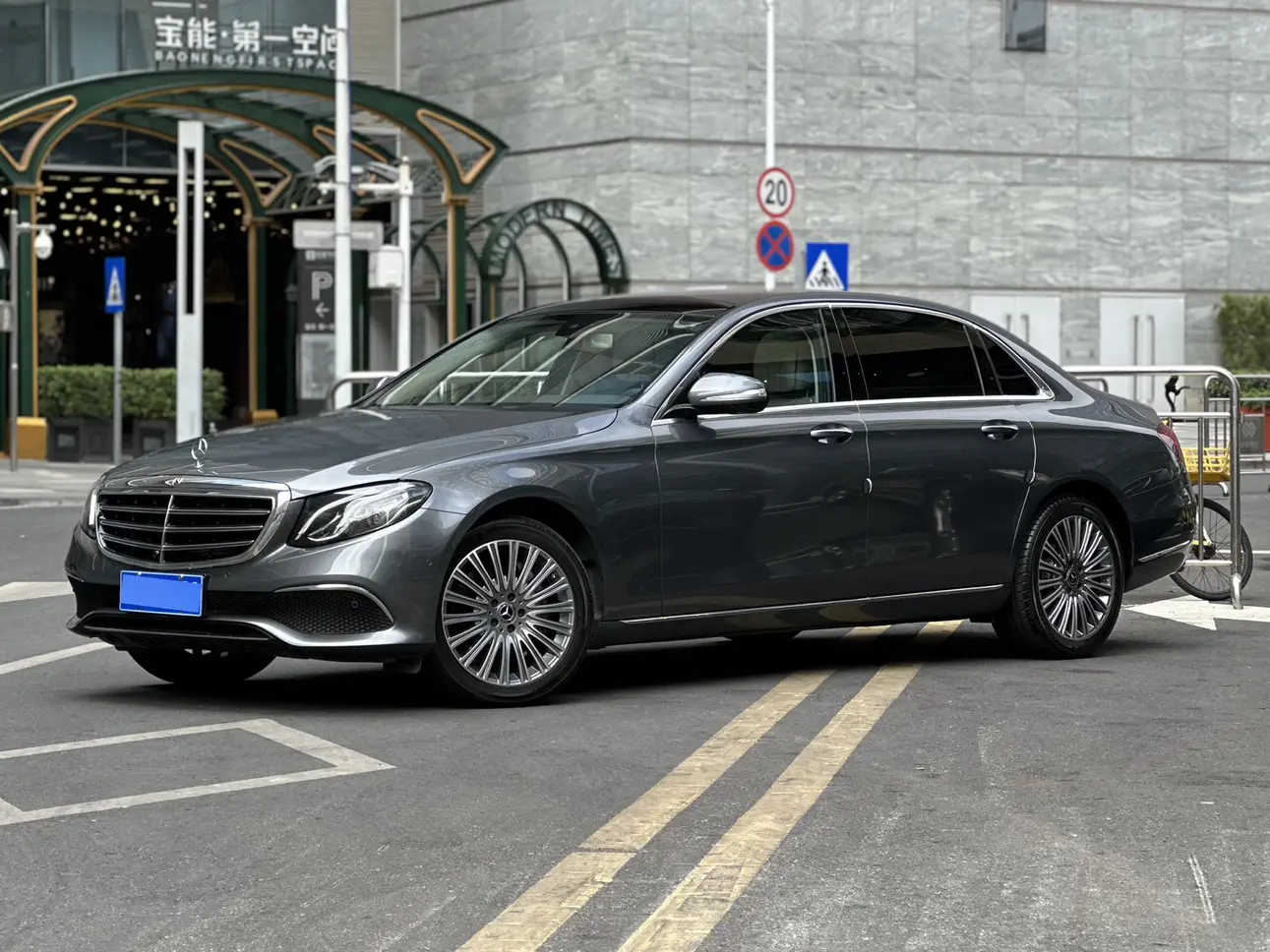 Mercedes-Benz E-Class  из Китая