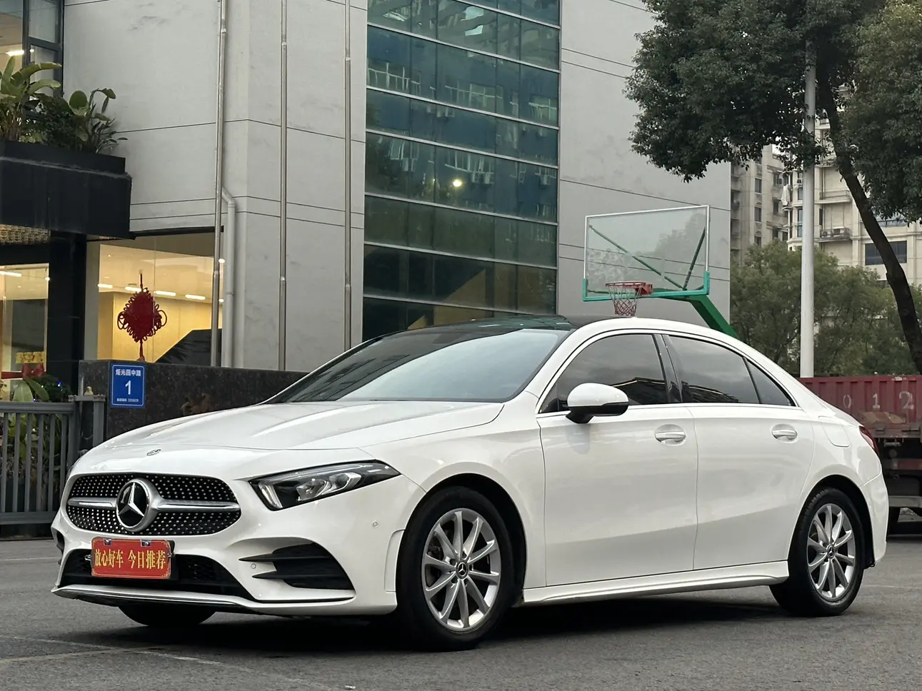 Mercedes-Benz Mercedes Benz A Class  из Китая