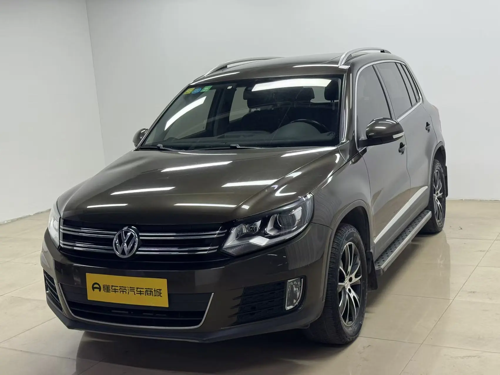 Volkswagen Tiguan  из Китая