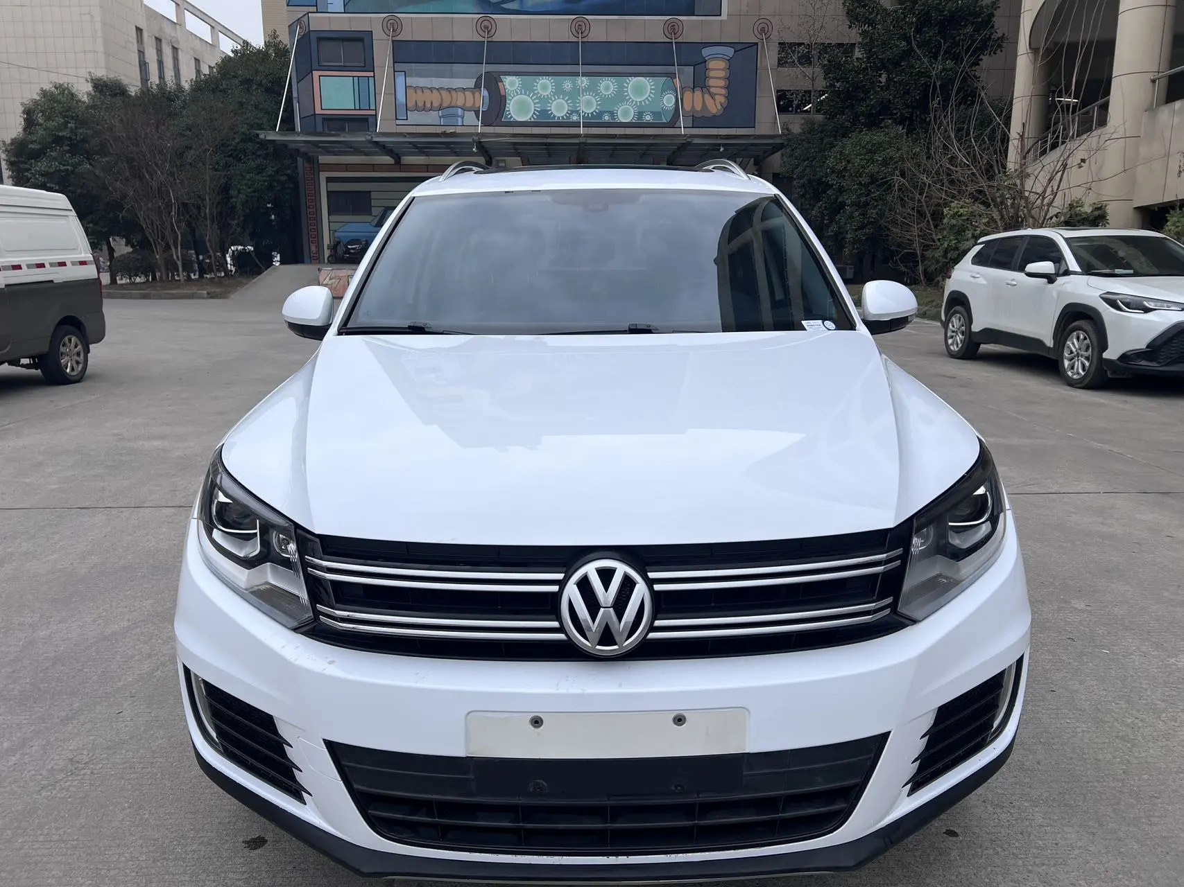 Volkswagen Tiguan  из Китая