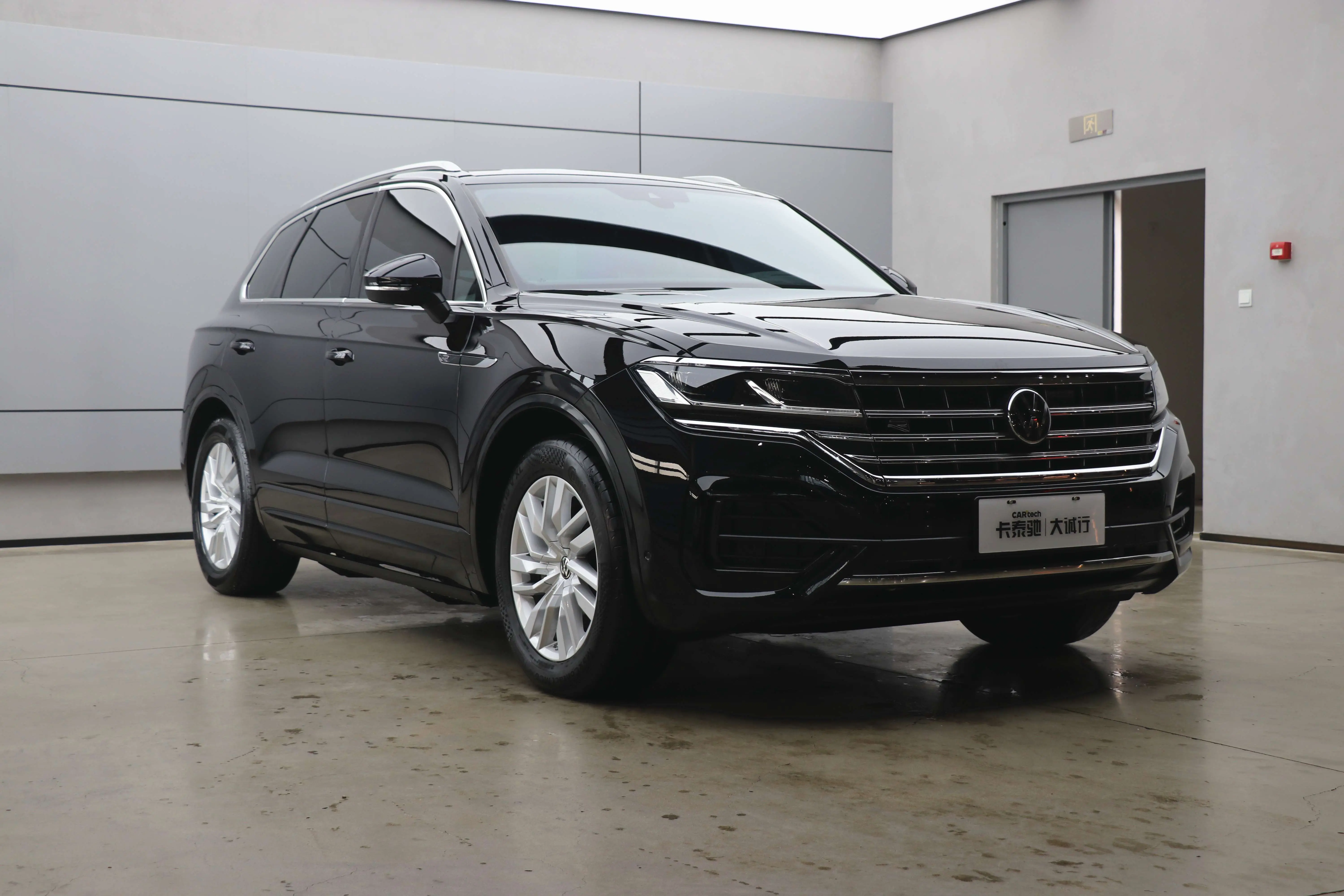 Volkswagen Touareg  из Китая