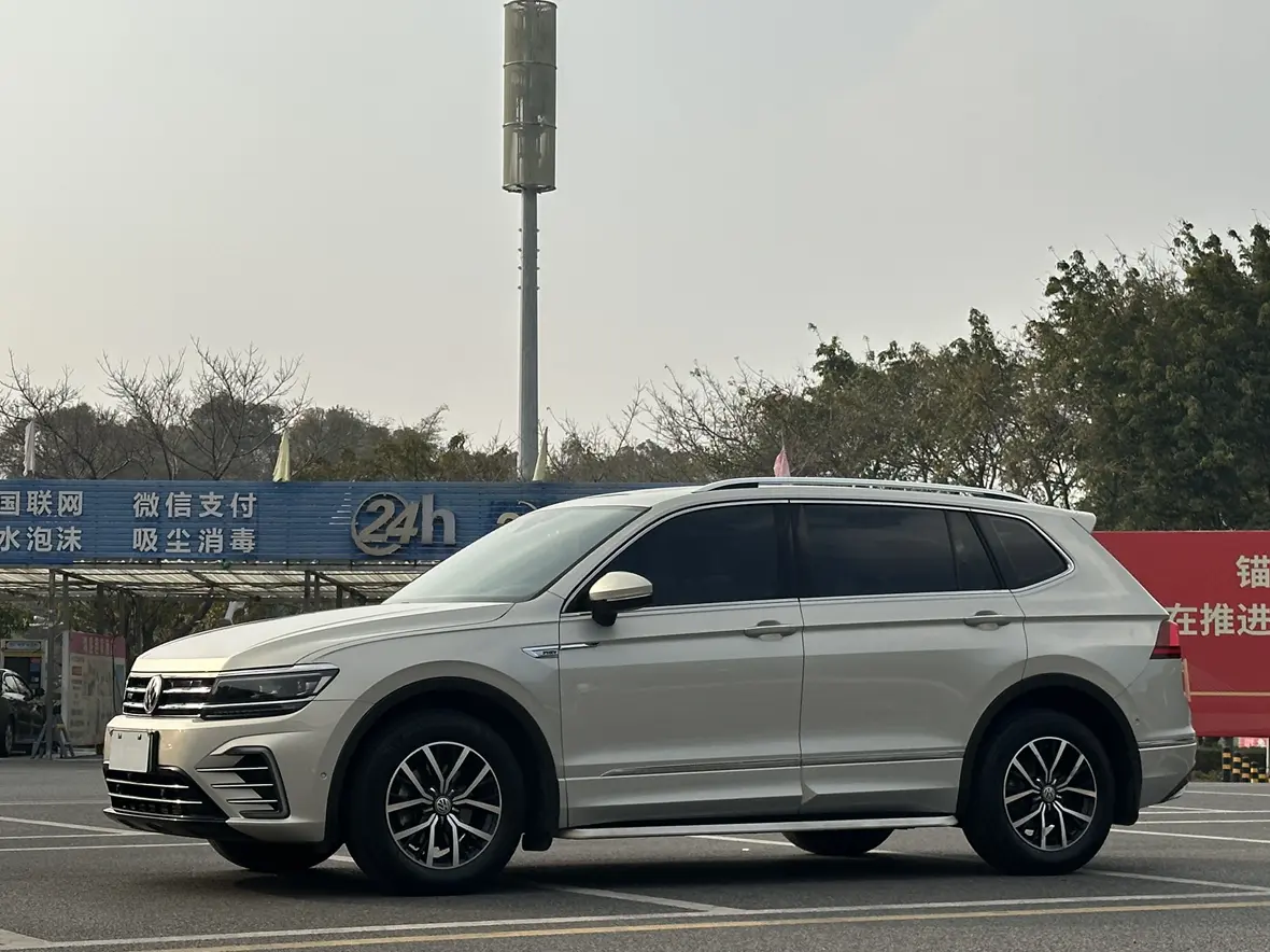 Volkswagen Tiguan L PHEV  из Китая