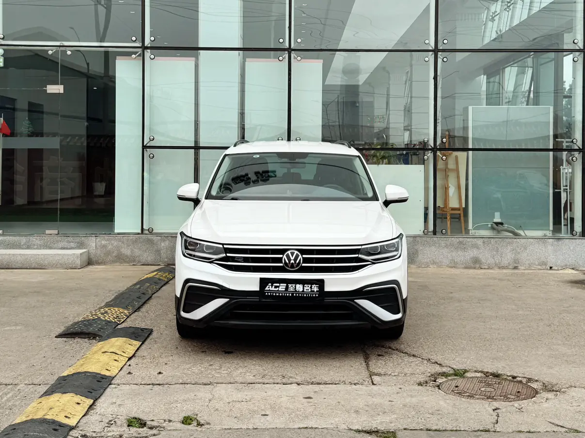 Volkswagen Tiguan L  из Китая