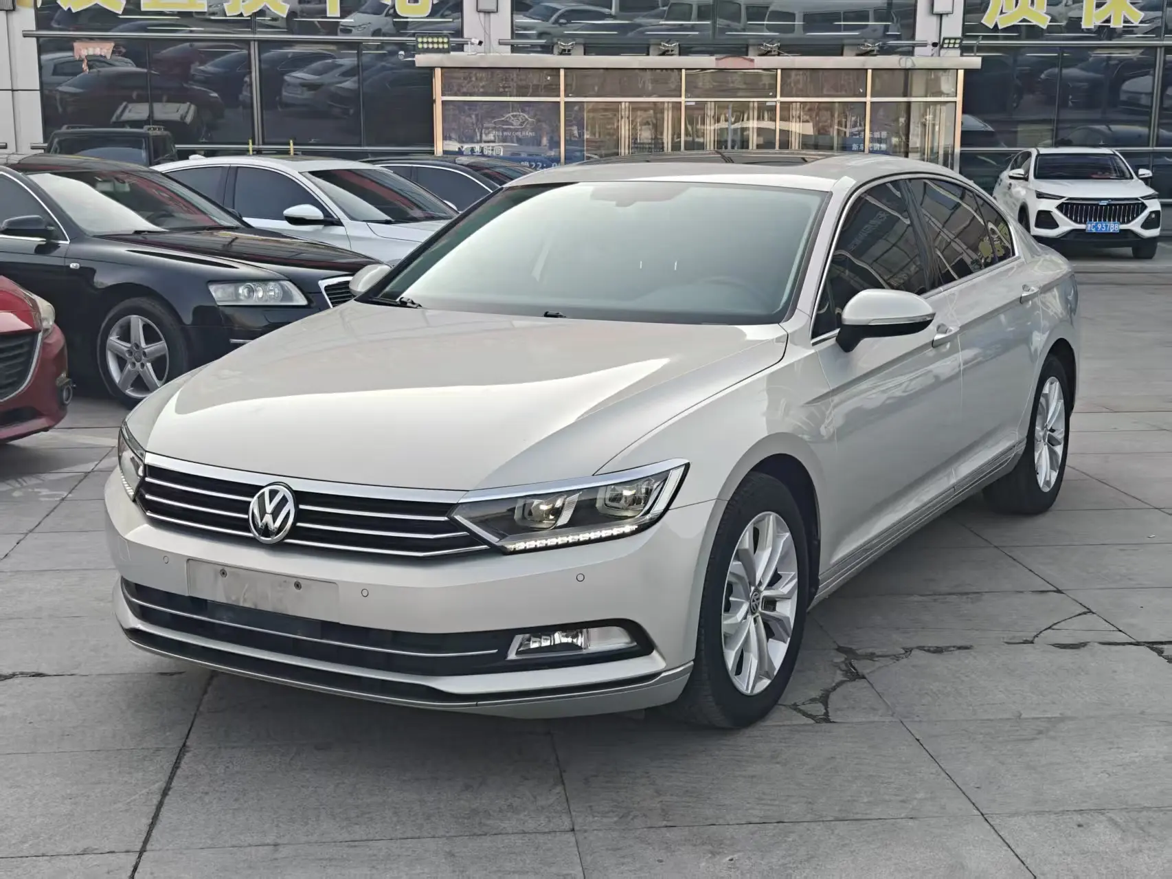 Volkswagen Magotan  из Китая