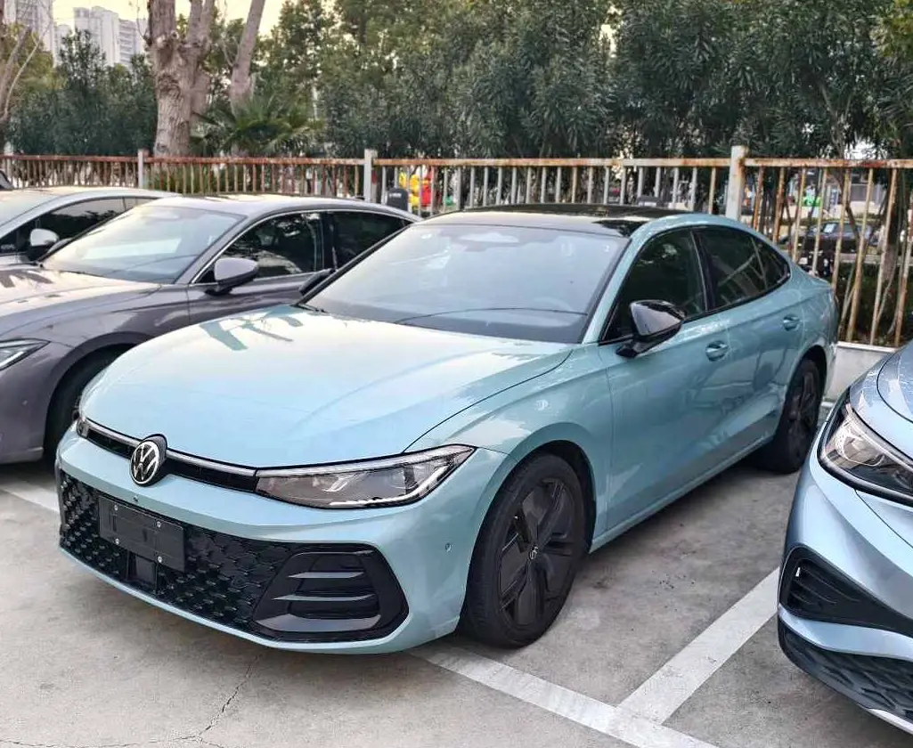 Volkswagen Passat  из Китая