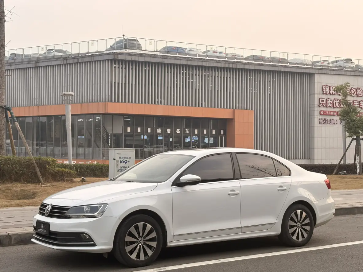 Volkswagen Sagitar  из Китая