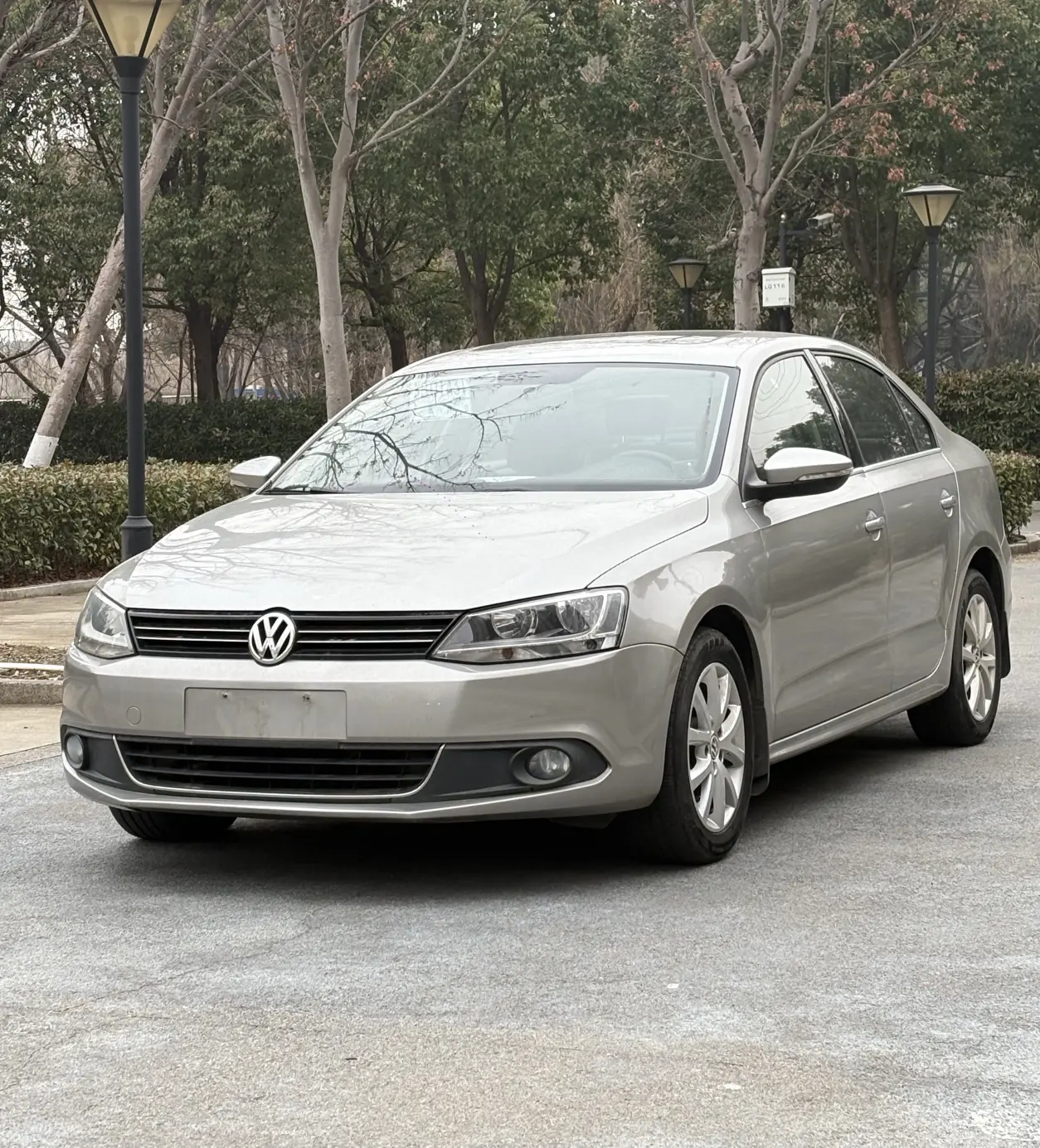 Volkswagen Sagitar  из Китая