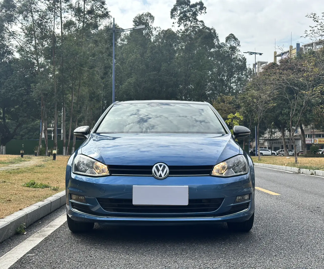 Volkswagen Golf  из Китая