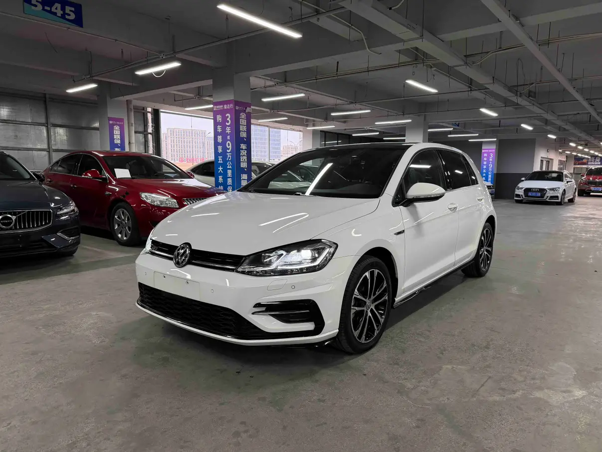 Volkswagen Golf  из Китая