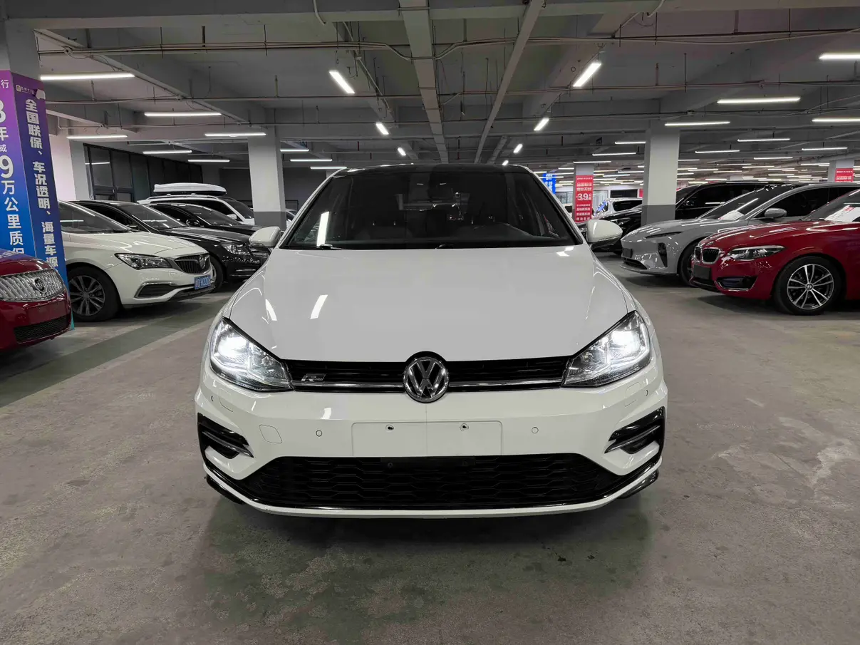 Volkswagen Golf  из Китая