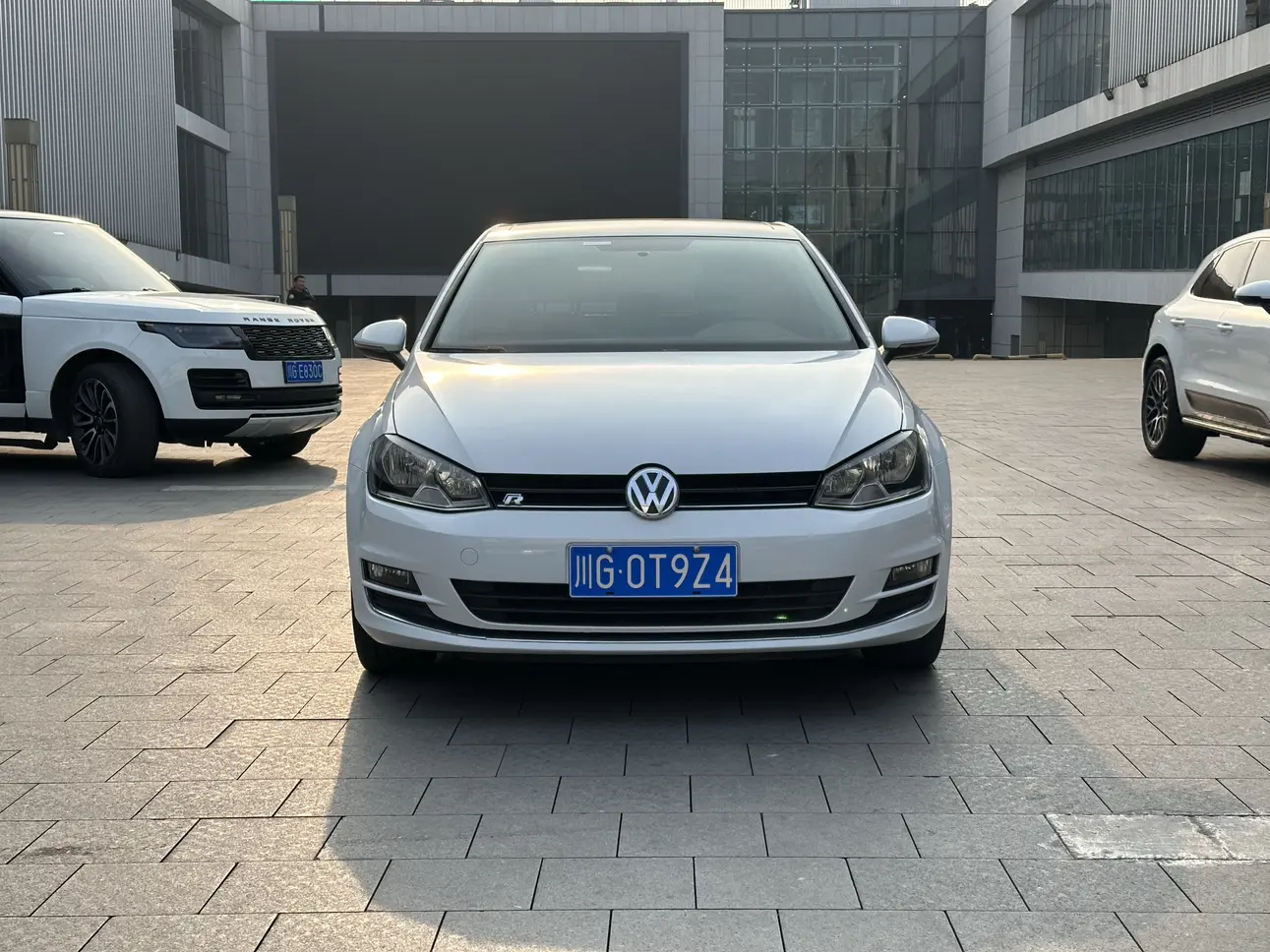 Volkswagen Golf  из Китая